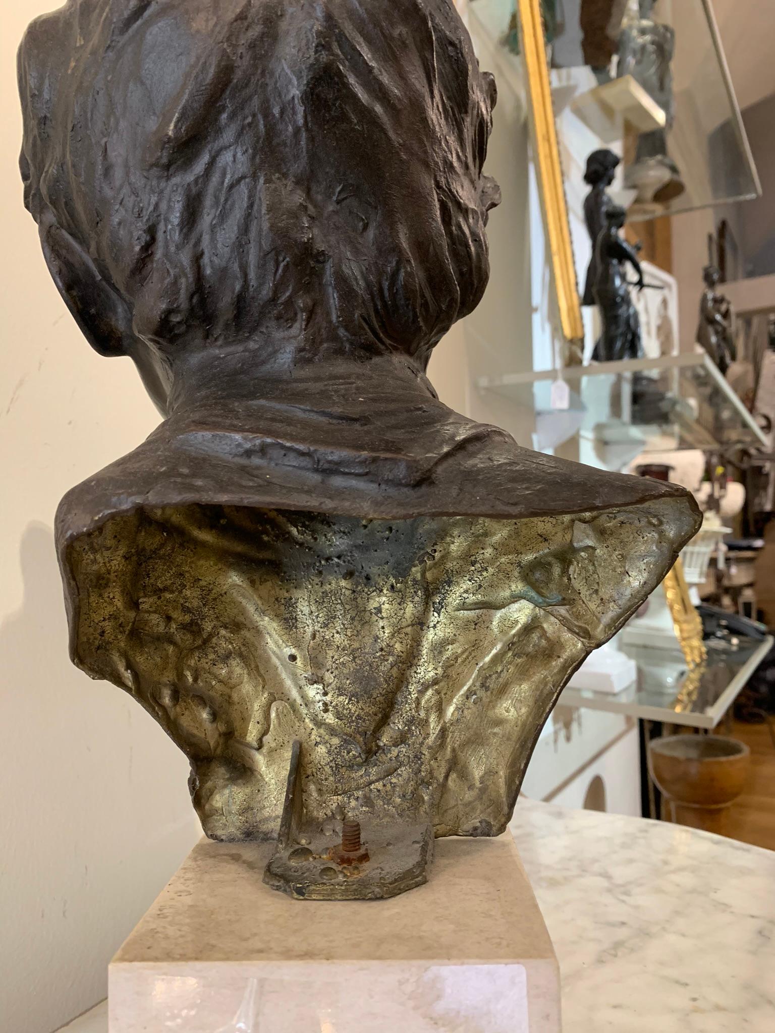 Early 20th Century, V. Cinque Bronze Sculpture 'Scugnizzo' For Sale 11