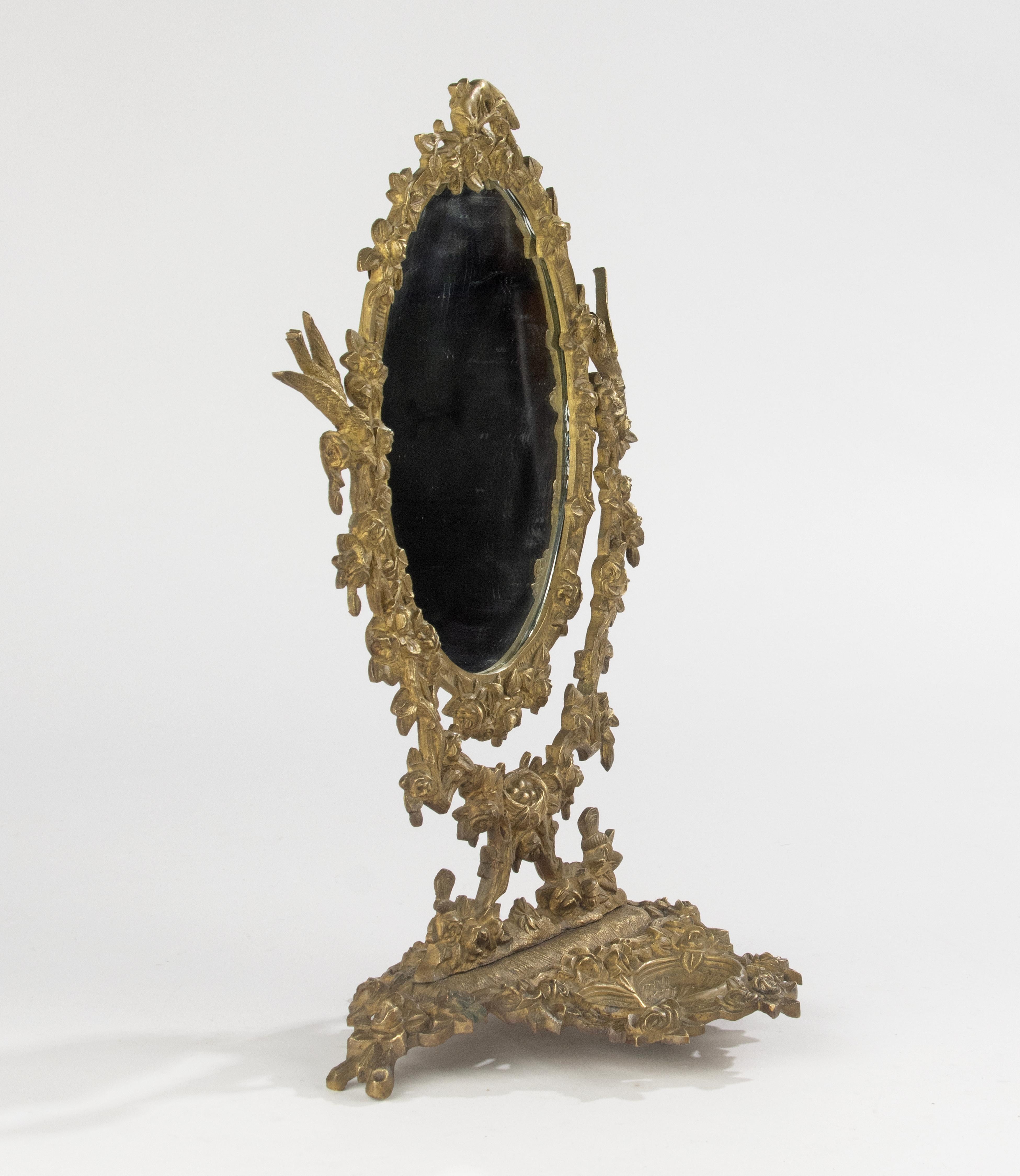 Miroir de courtoisie du début du XXe siècle - France - Bronze - Motif d'oiseaux et de fleurs en vente 11