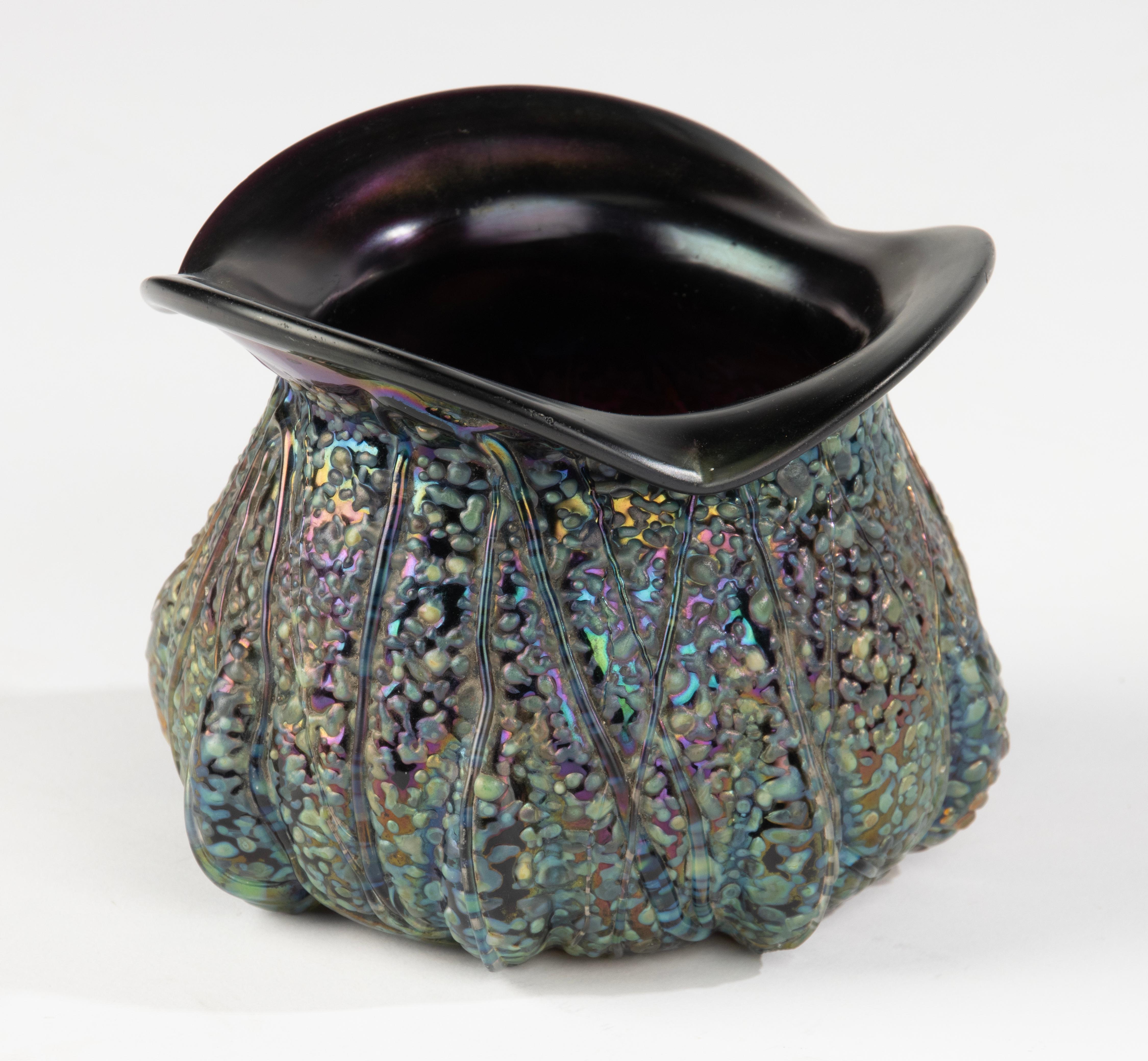 Early 20th Century Vase - Loetz - Iridescent Art Glass - Papillon Texture For Sale 6