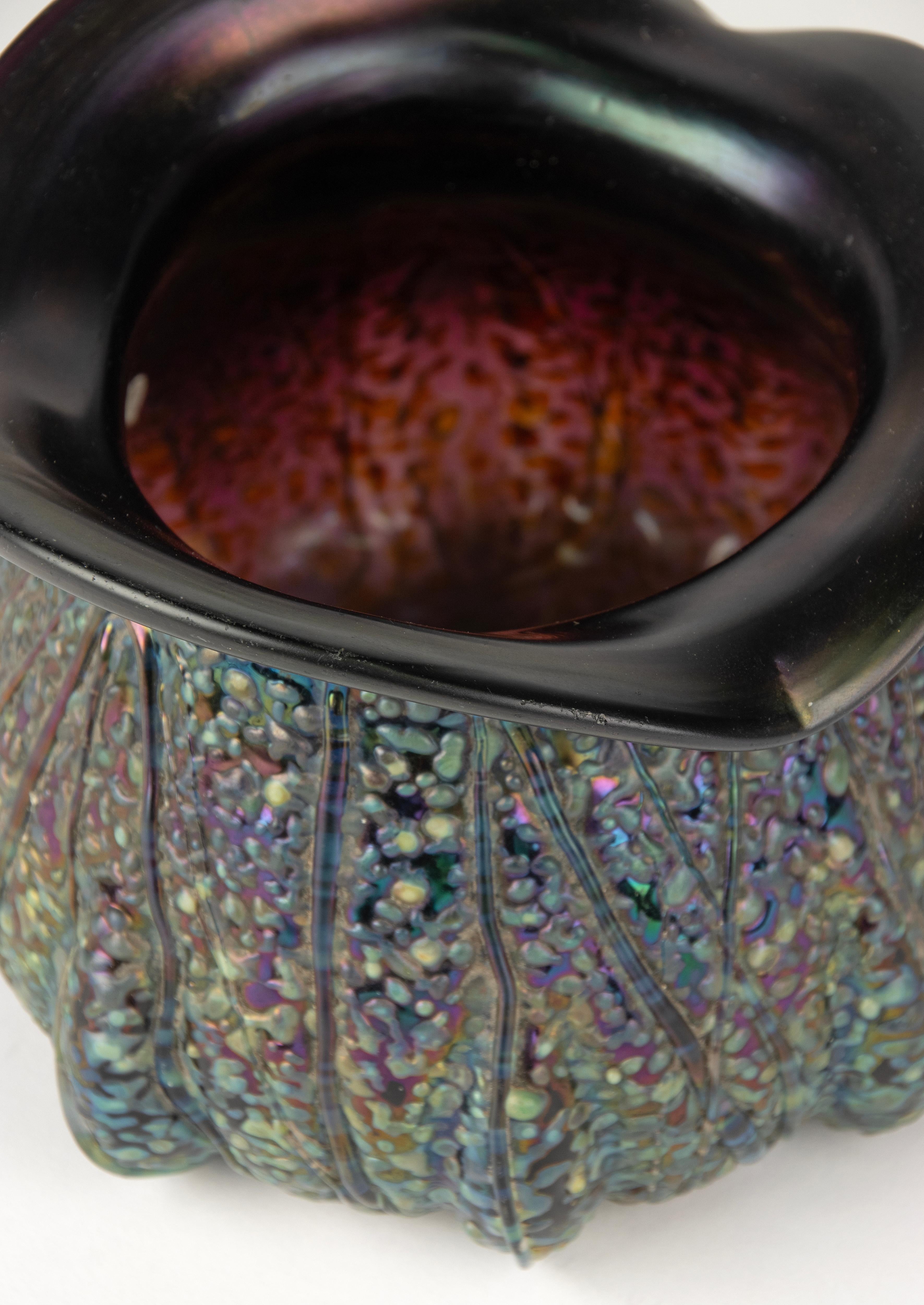Early 20th Century Vase - Loetz - Iridescent Art Glass - Papillon Texture For Sale 9