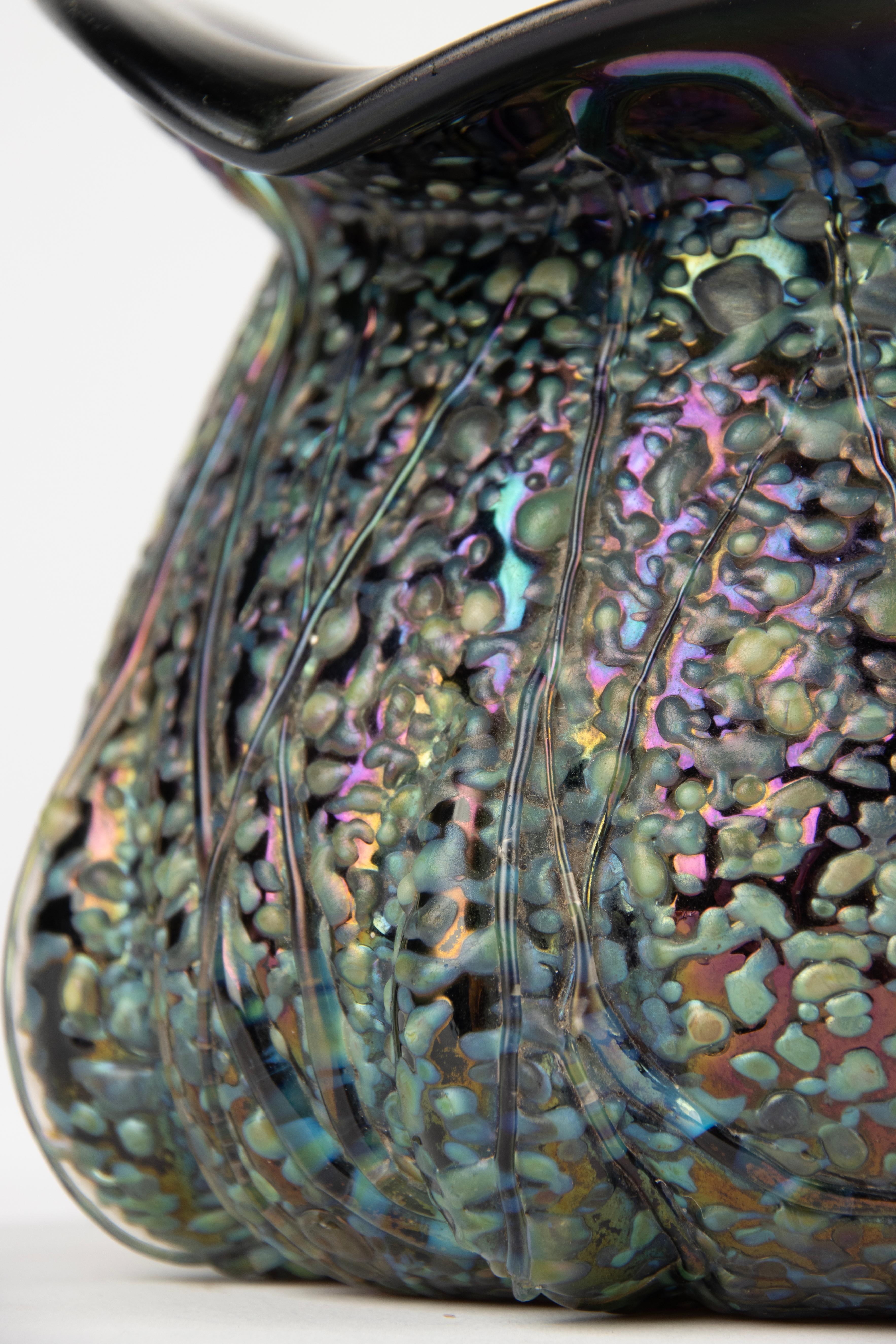 Early 20th Century Vase - Loetz - Iridescent Art Glass - Papillon Texture For Sale 2
