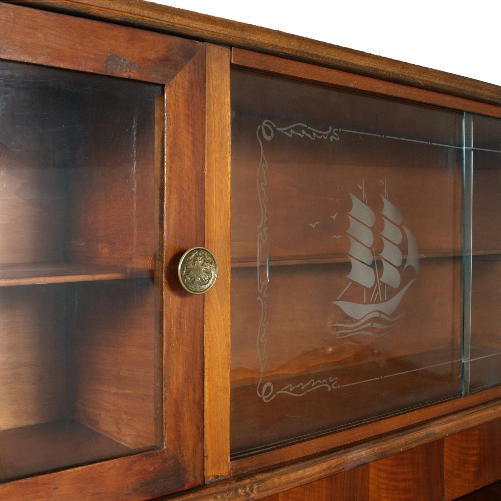 Venetian Baroque Sideboard, Display cabinet, hand-carved Walnut Veneer Walnut For Sale 2