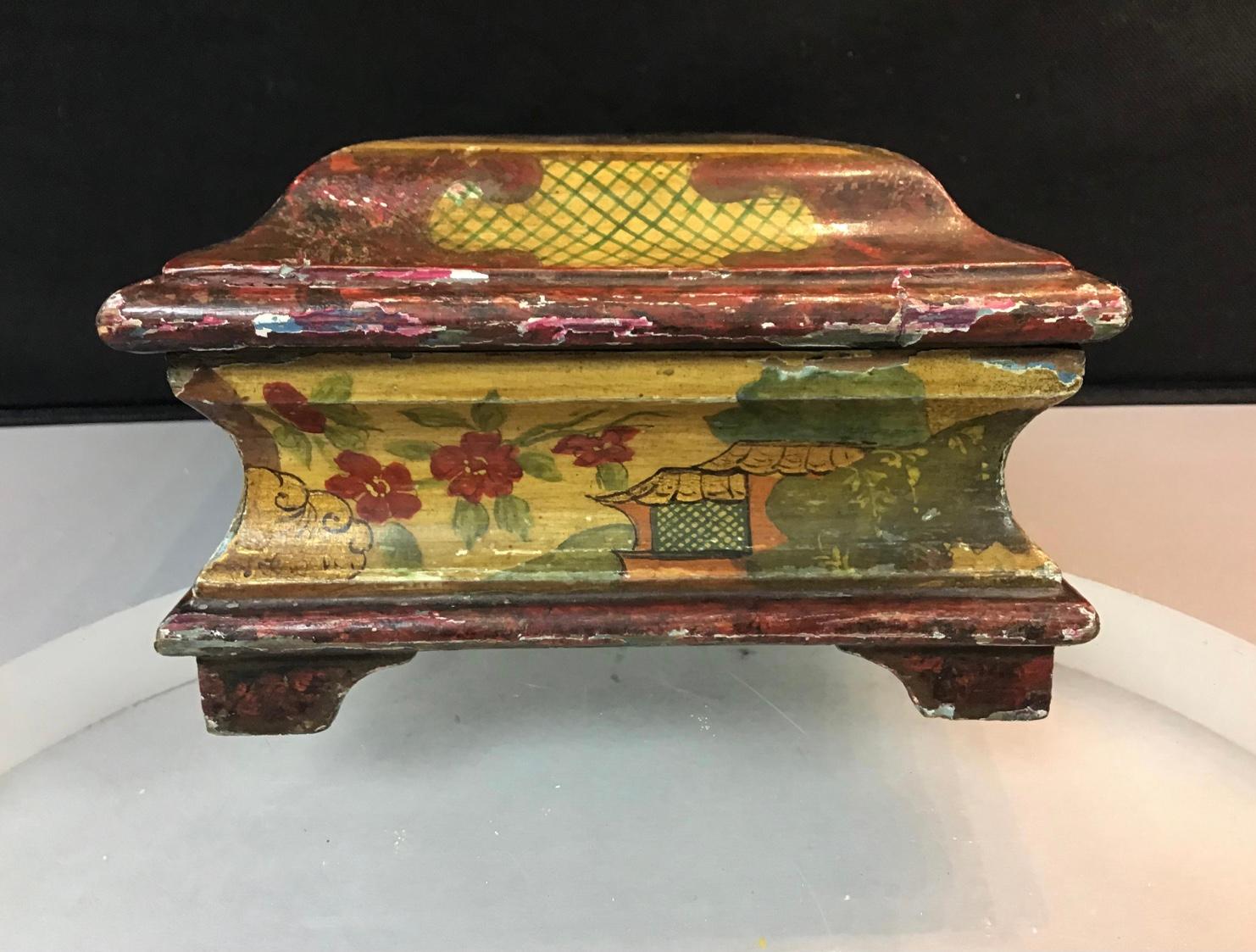 Early 20th Century Venetian Painted Valuables Box For Sale 2