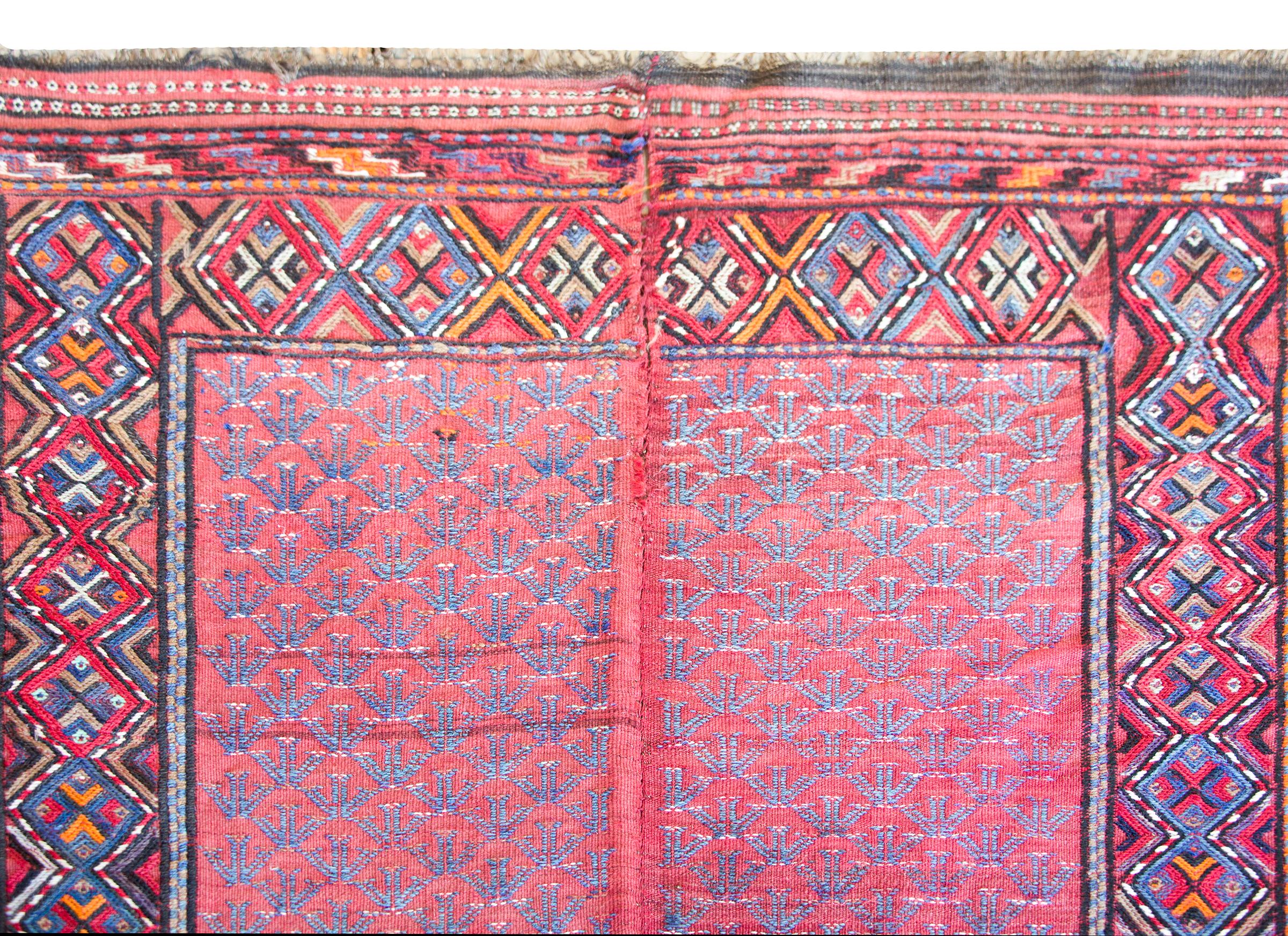 Early 20th Century Verne Turkman Rug For Sale 2
