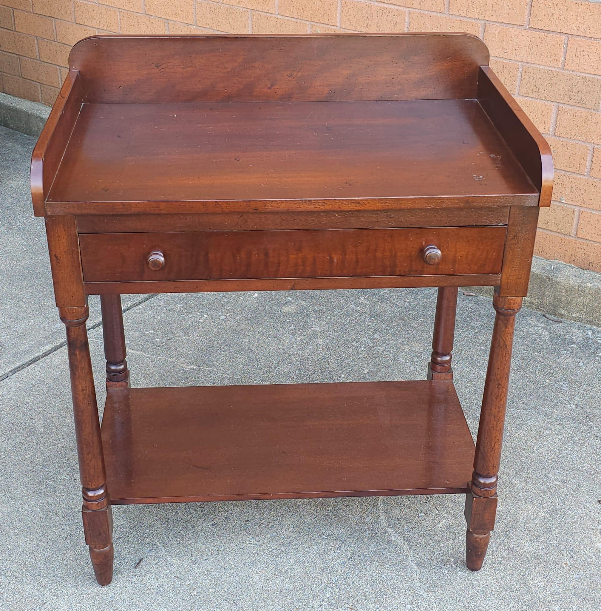 Early 20th Century Victorian Mahogany Single Drawer Wash Stand For Sale 5