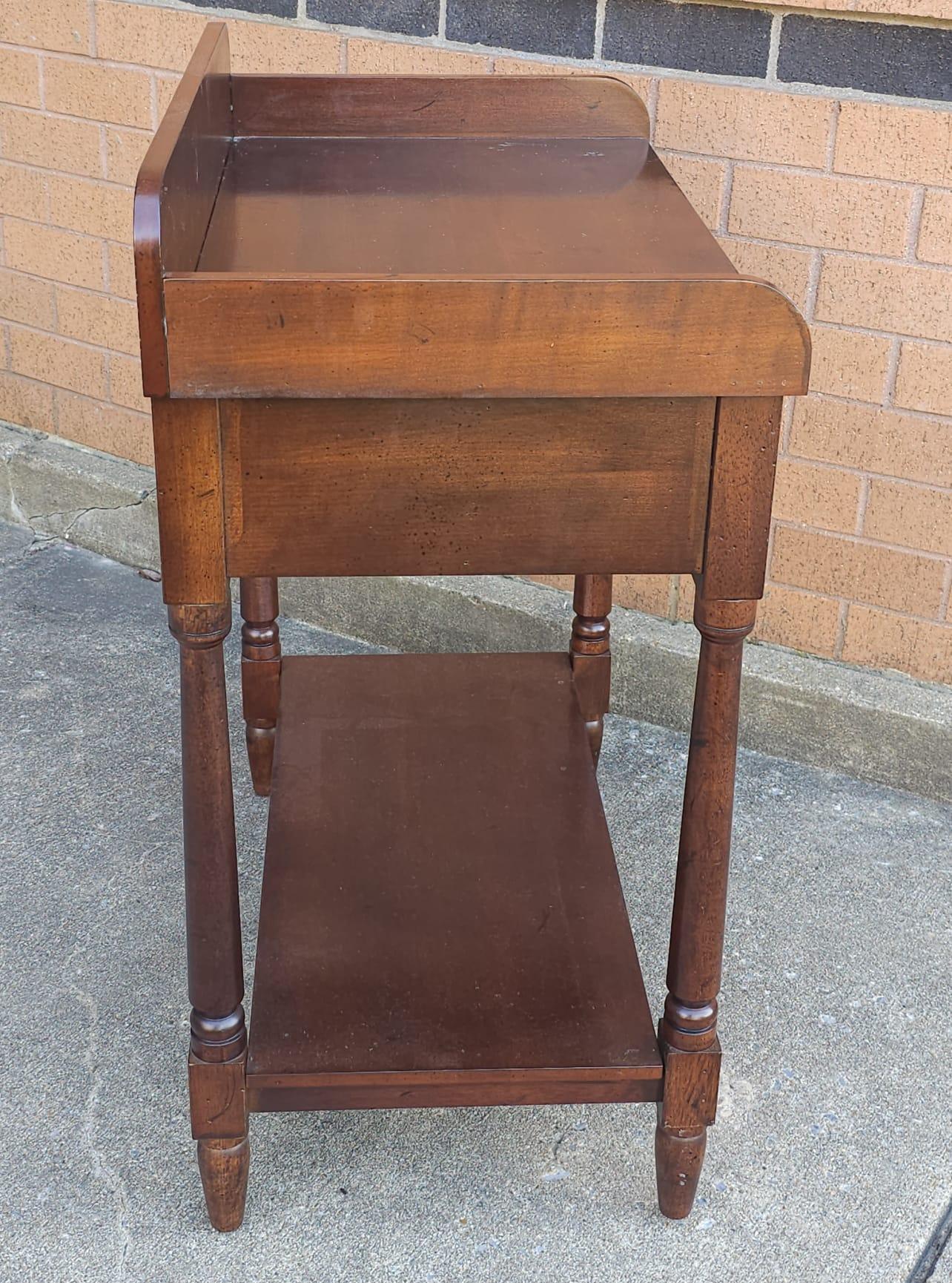 Acajou Début du 20ème siècle Victorien Mahogany Single Drawer Wash Stand en vente