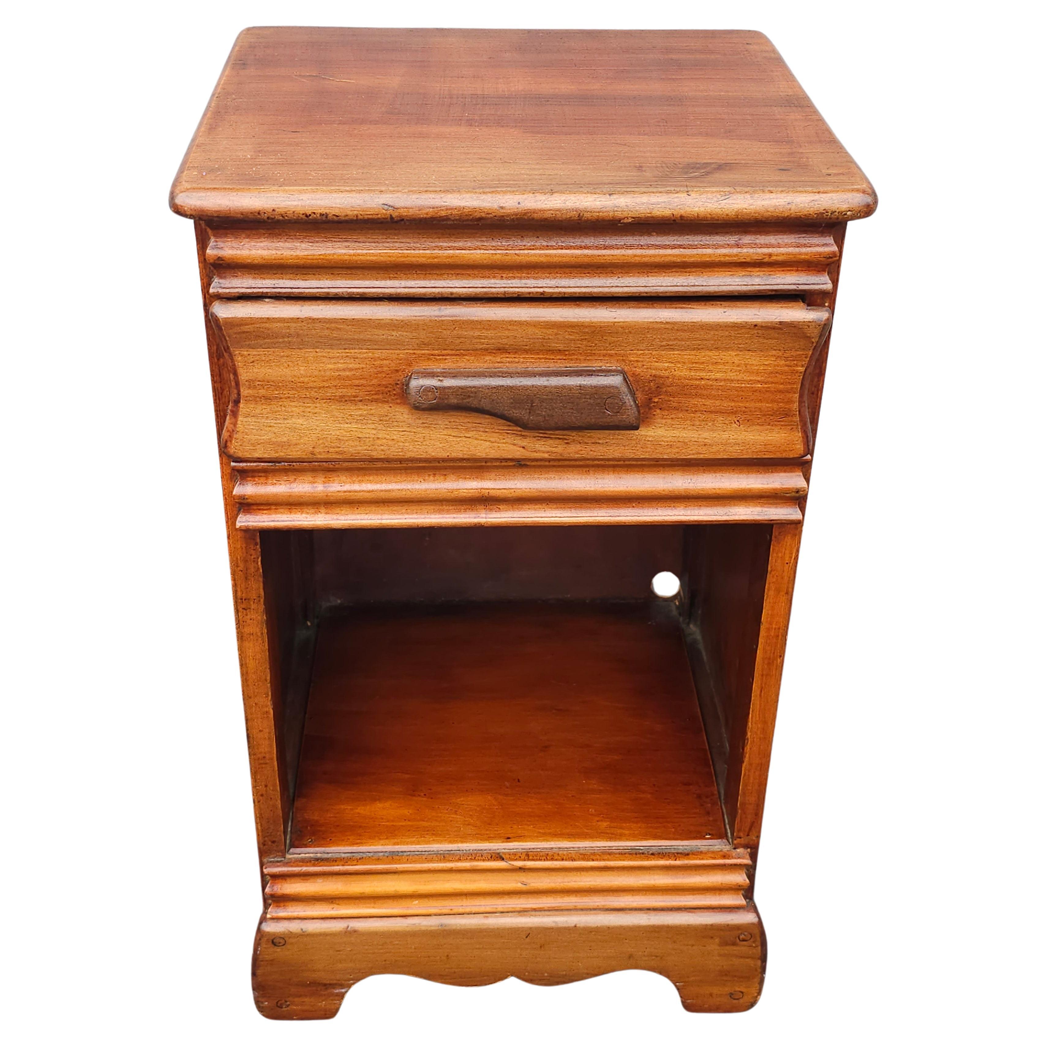 Early 20th Century Victorian Single Drawer Mahogany BedSide Table For Sale