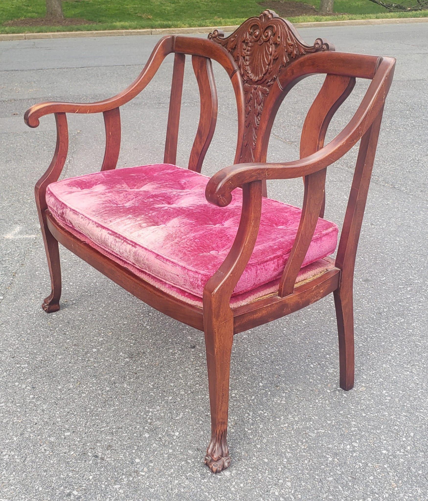Upholstery Early 20th Century Victorian Style Carved Mahogany and Upholstered Settee For Sale