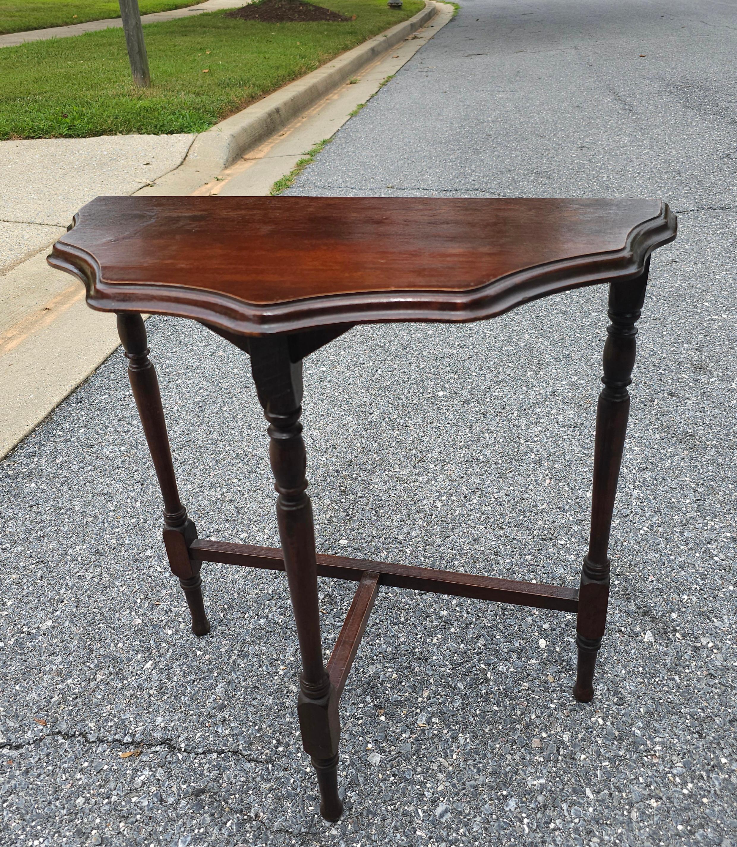 Américain Console / Table d'appoint Magohany de style victorien du début du 20e siècle en vente