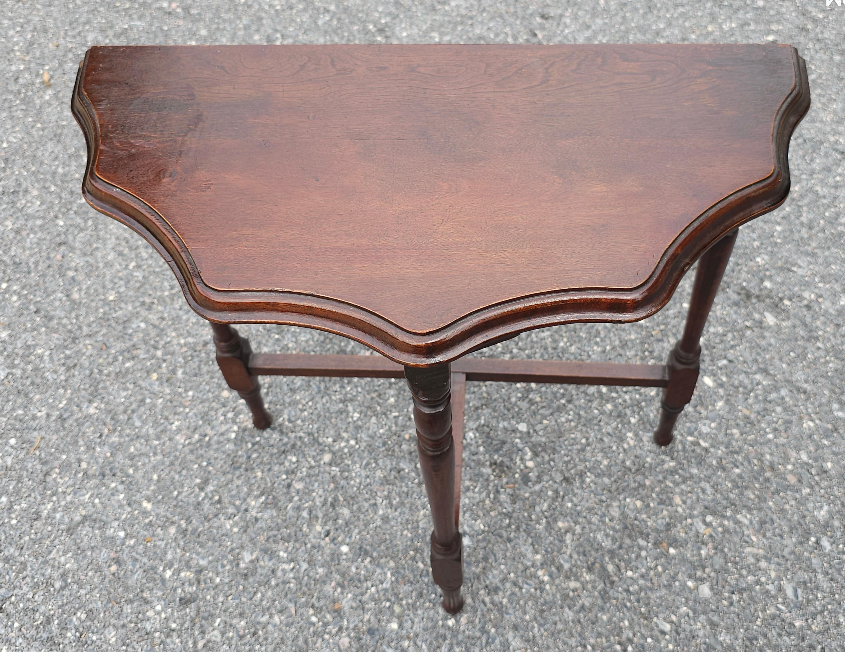Tacheté Console / Table d'appoint Magohany de style victorien du début du 20e siècle en vente