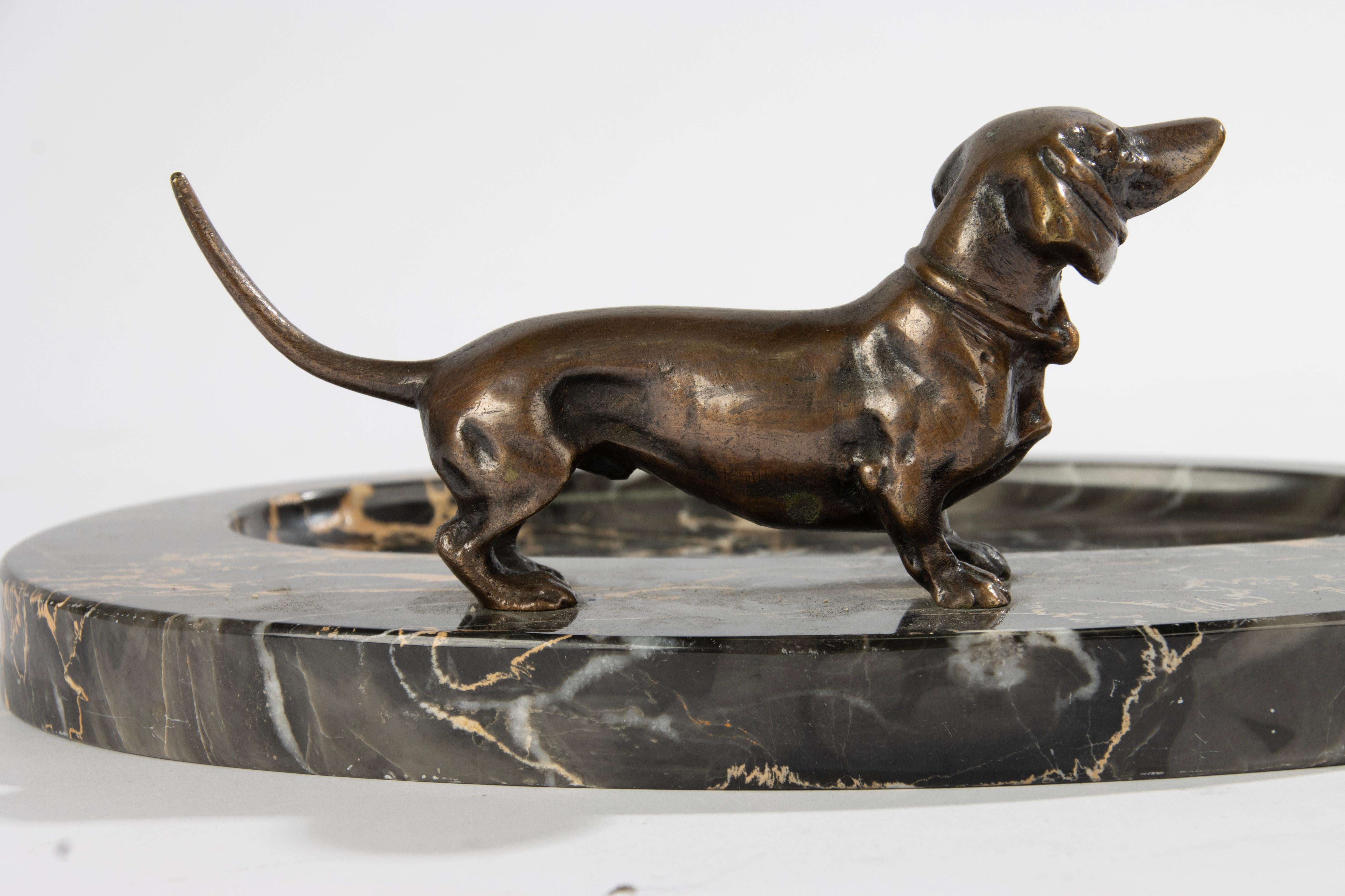Early 20th Century Vide-Poche - Bronze Dachshund on Marble Base  For Sale 9