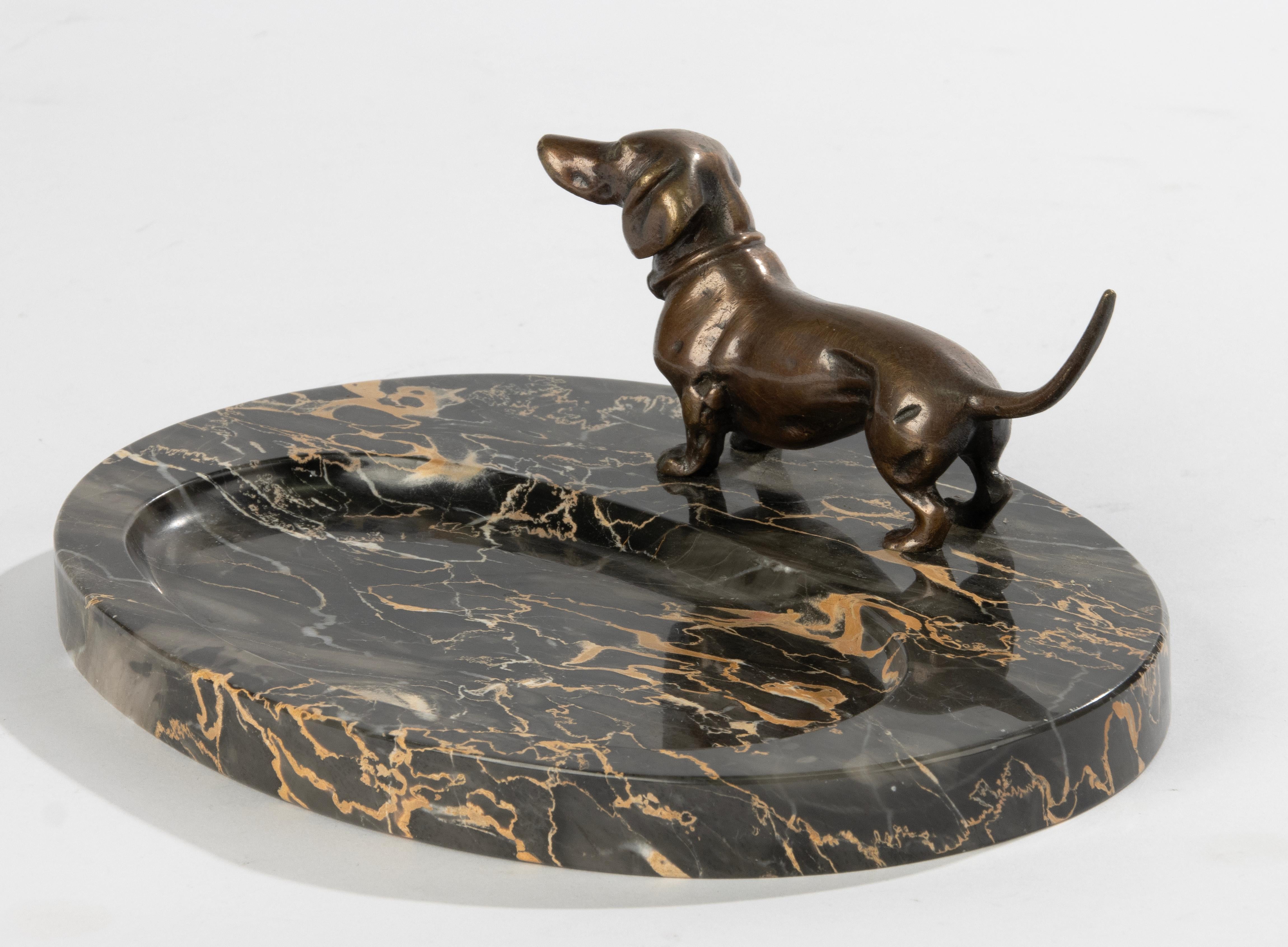 Early 20th Century Vide-Poche - Bronze Dachshund on Marble Base  For Sale 10