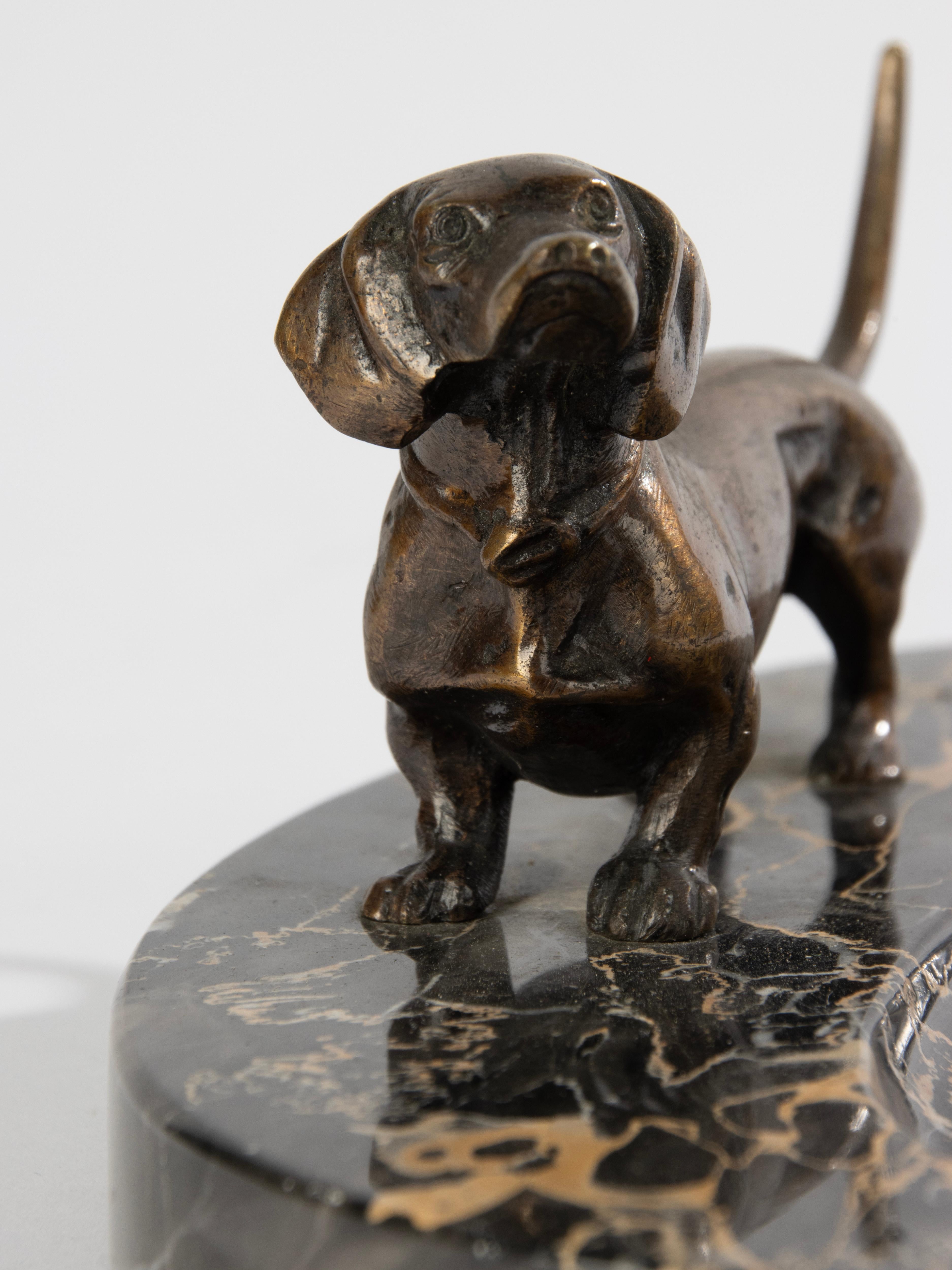 French Early 20th Century Vide-Poche - Bronze Dachshund on Marble Base  For Sale