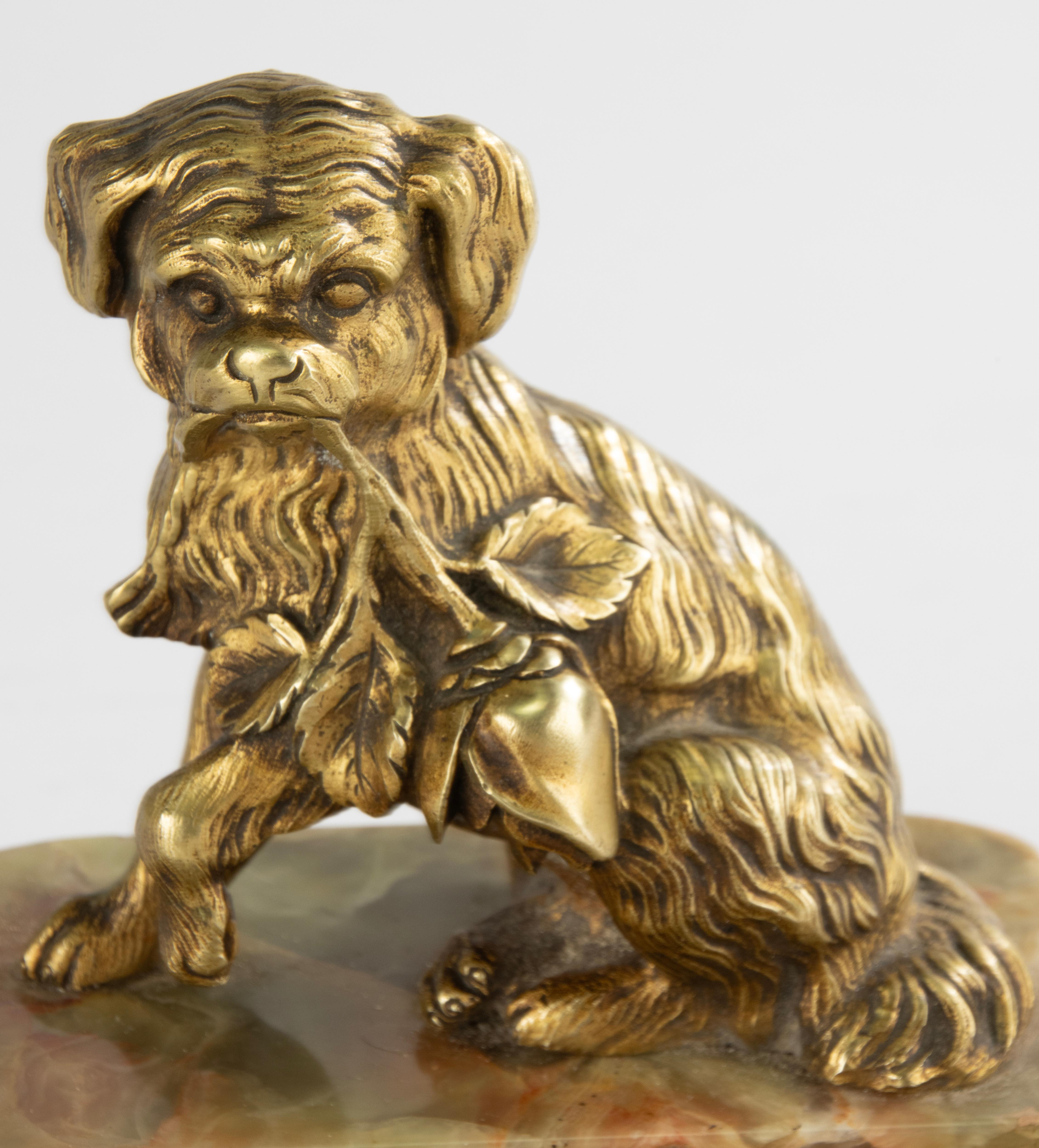Figurina di cane in ottone e onice dei primi anni del XX secolo in vendita 5