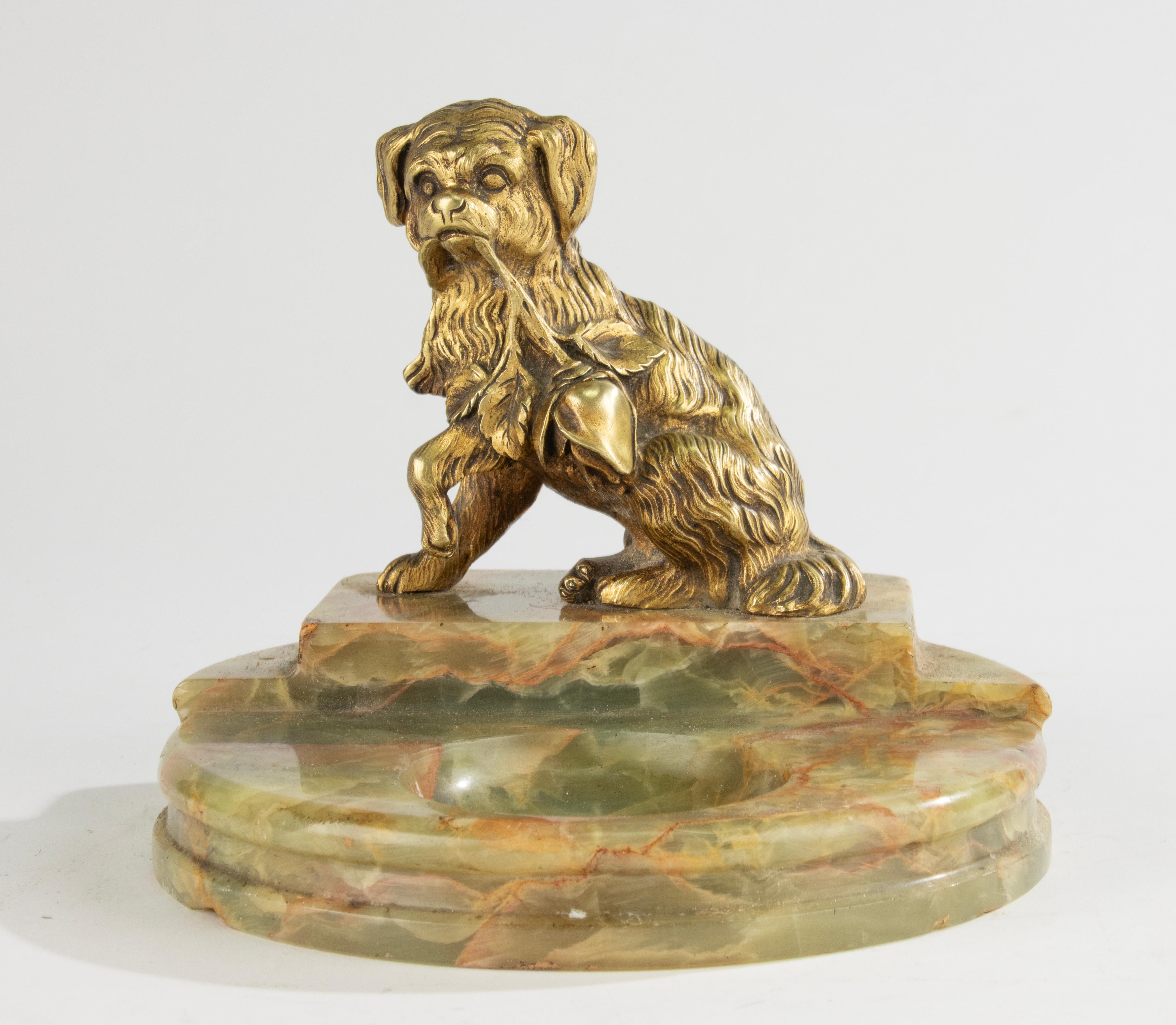 Belle Époque Figurina di cane in ottone e onice dei primi anni del XX secolo in vendita