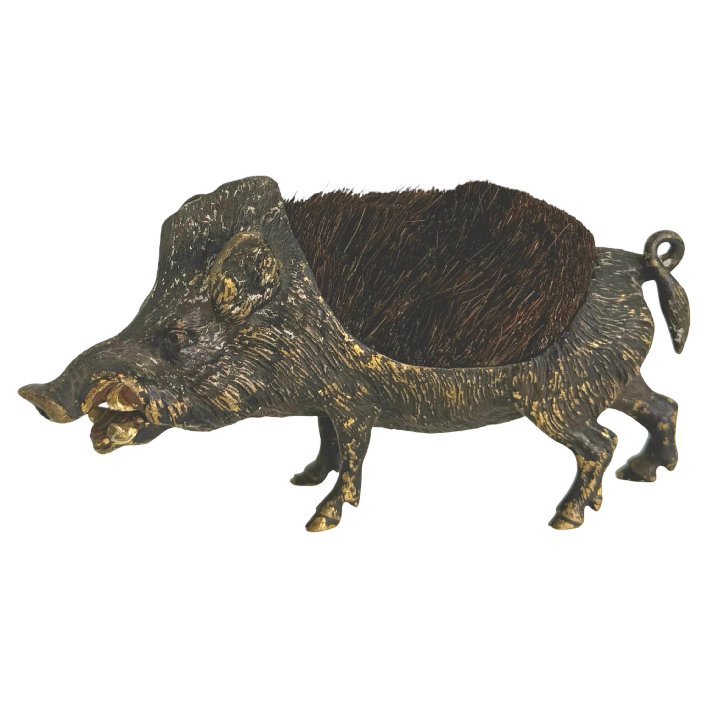 Early 20th Century Viennese Bronze Pen Wipe Figurine, circa 1900s