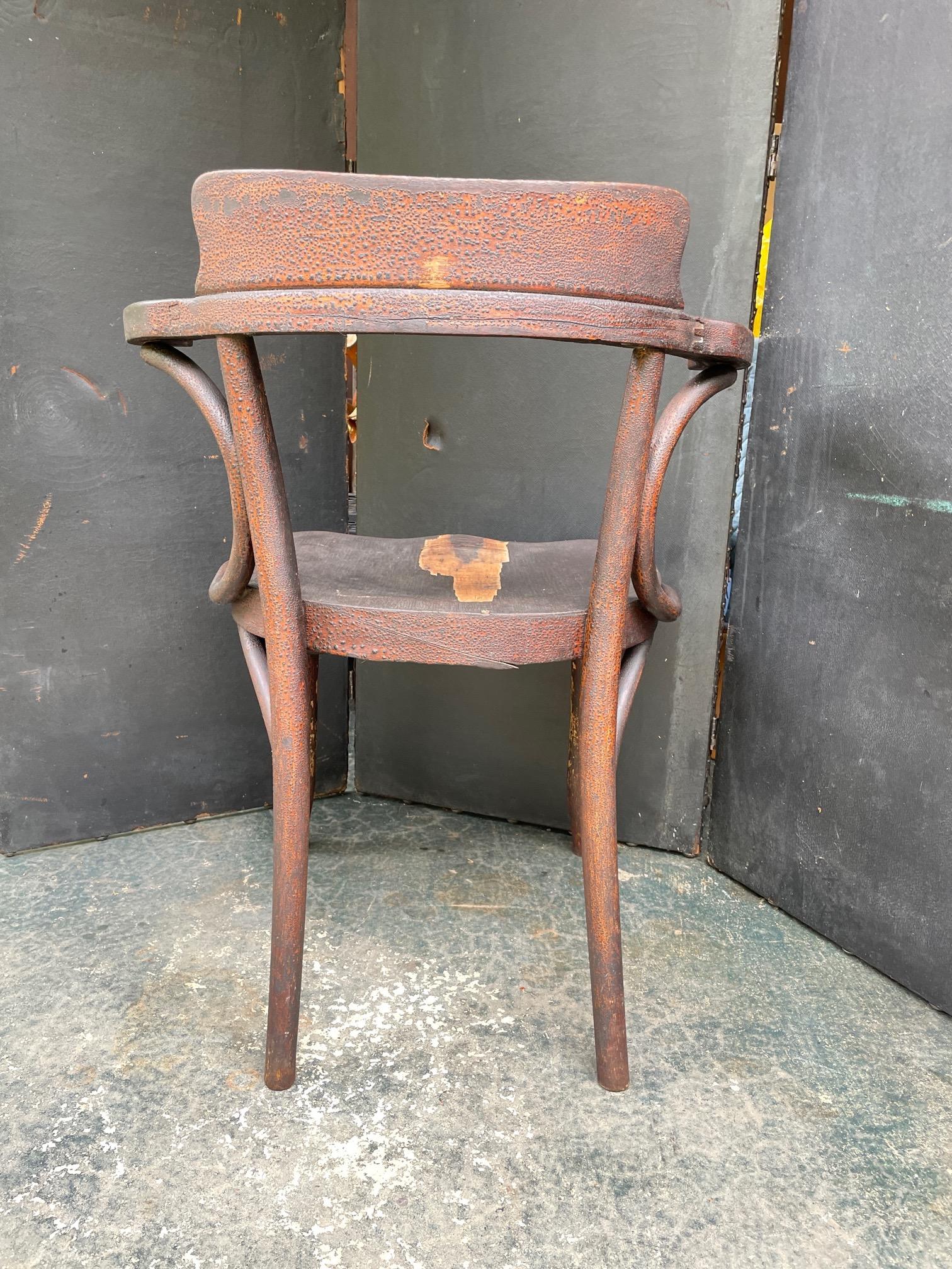 Early 20th Century Viennese Cafe Chairs by Adolf Loos Thonet Austria For Sale 7