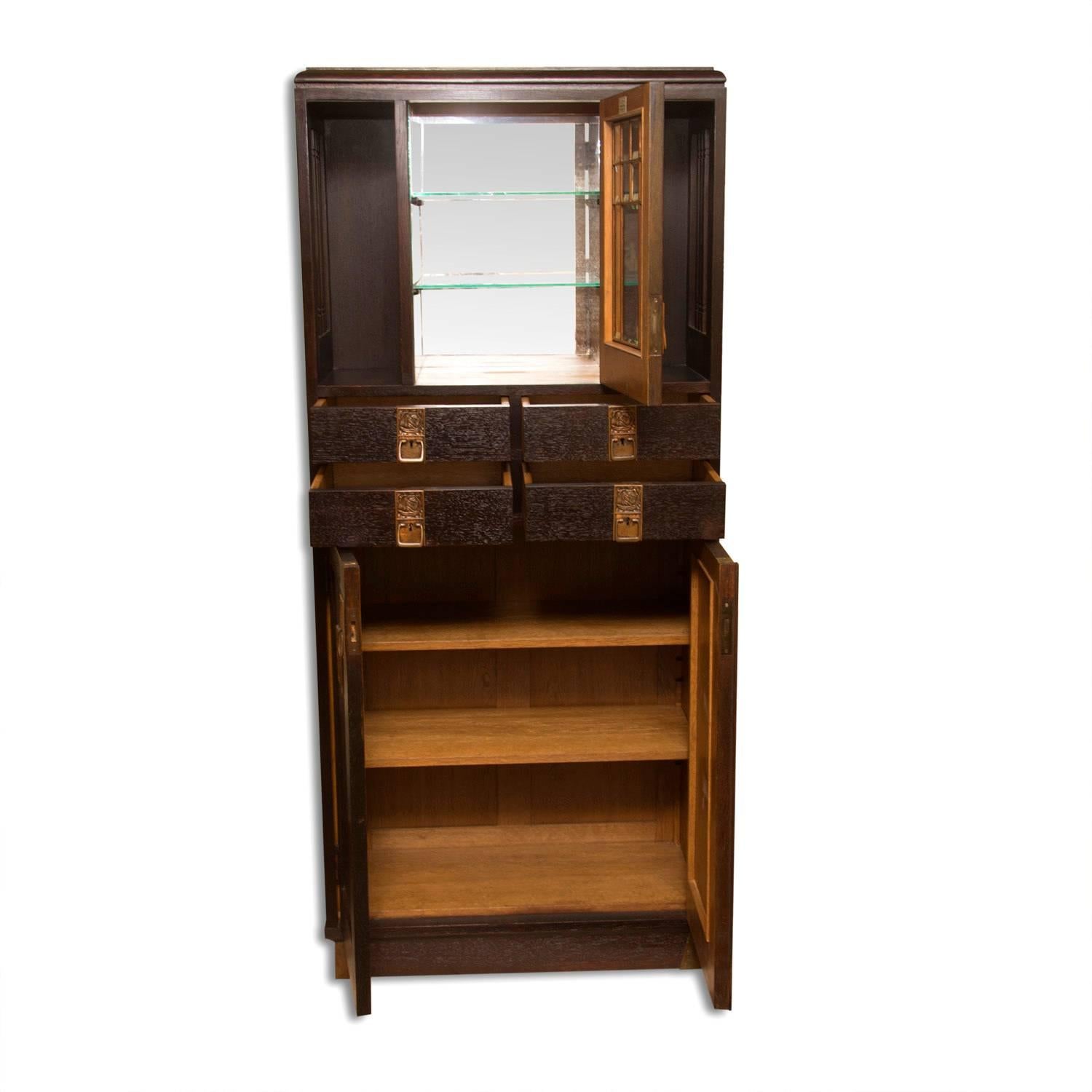 Vienna Secession Early 20th Century Viennese Secession Bar Cabinet or Sideboard in Oak, 1910