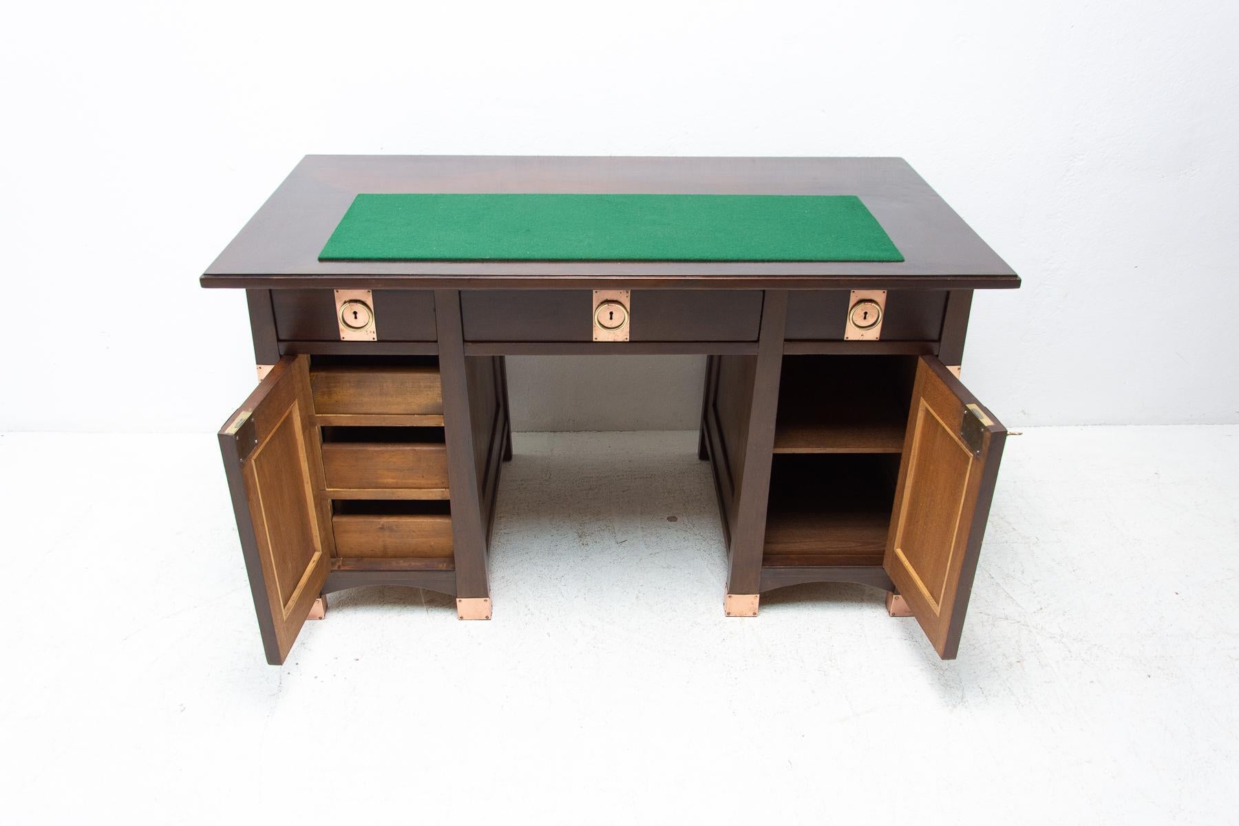  Early 20th Century Viennese Secession oak writing desk For Sale 8
