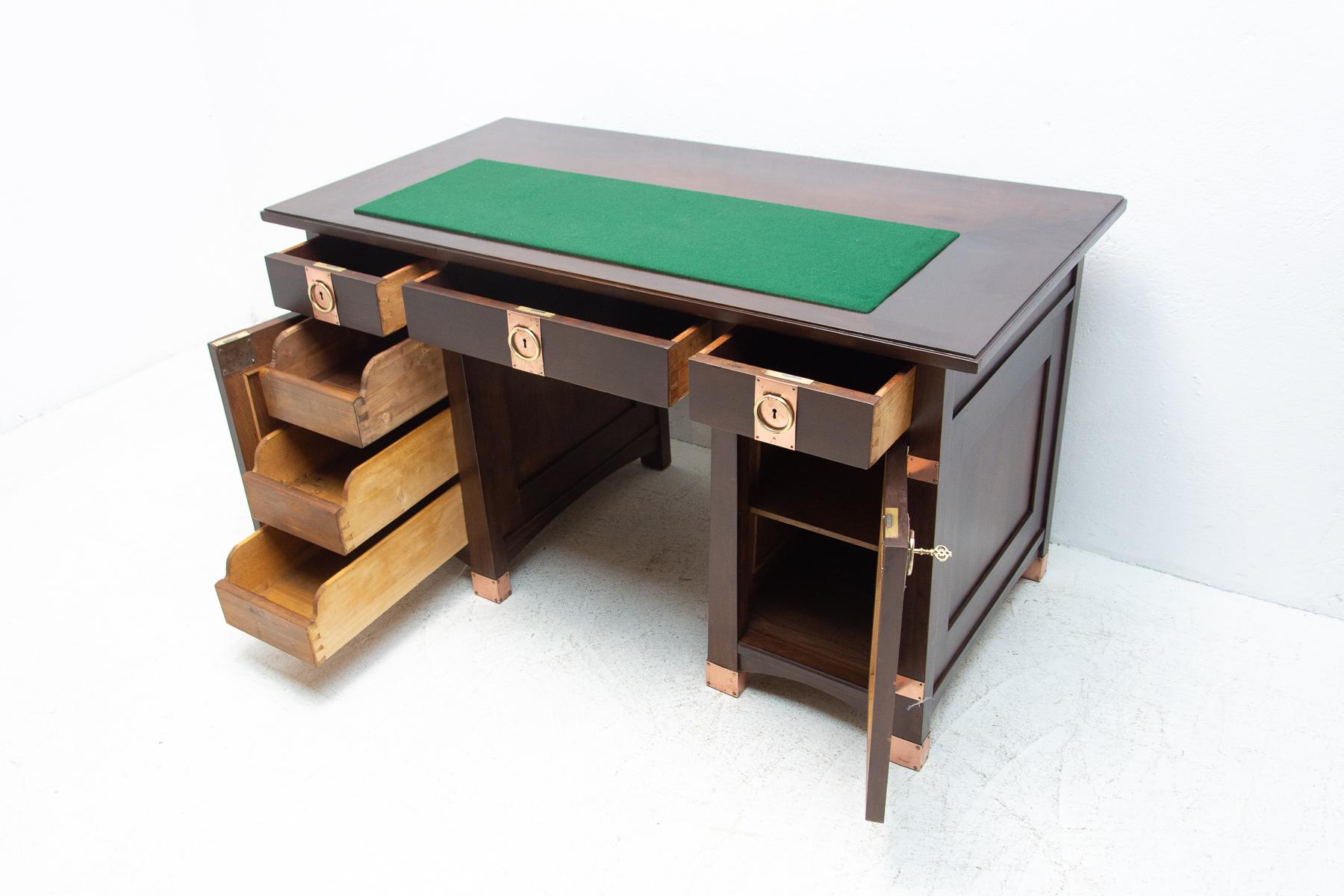  Early 20th Century Viennese Secession oak writing desk For Sale 2