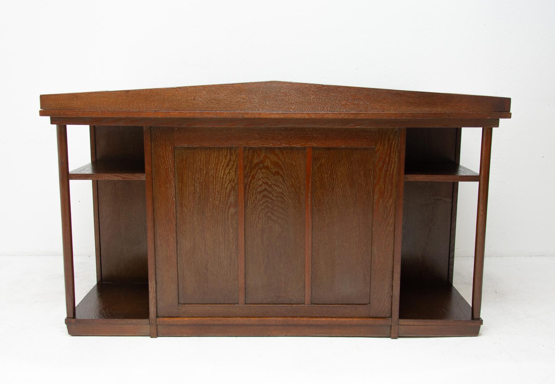 Austrian Early 20th Century Viennese Secession Writing Desk in Oak