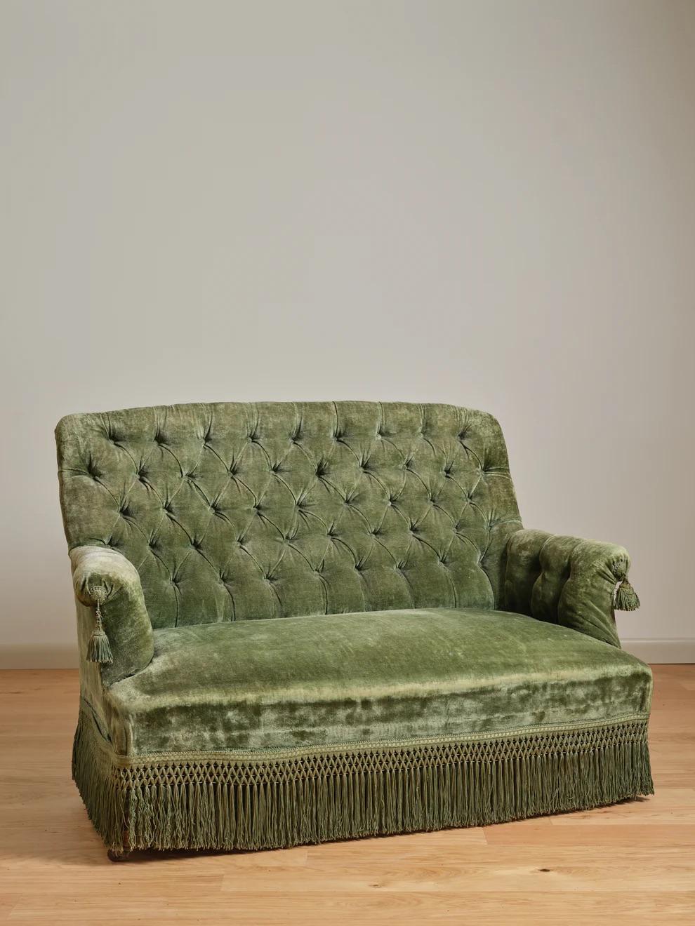 Inconnu Canapé vintage à franges vertes du début du 20e siècle