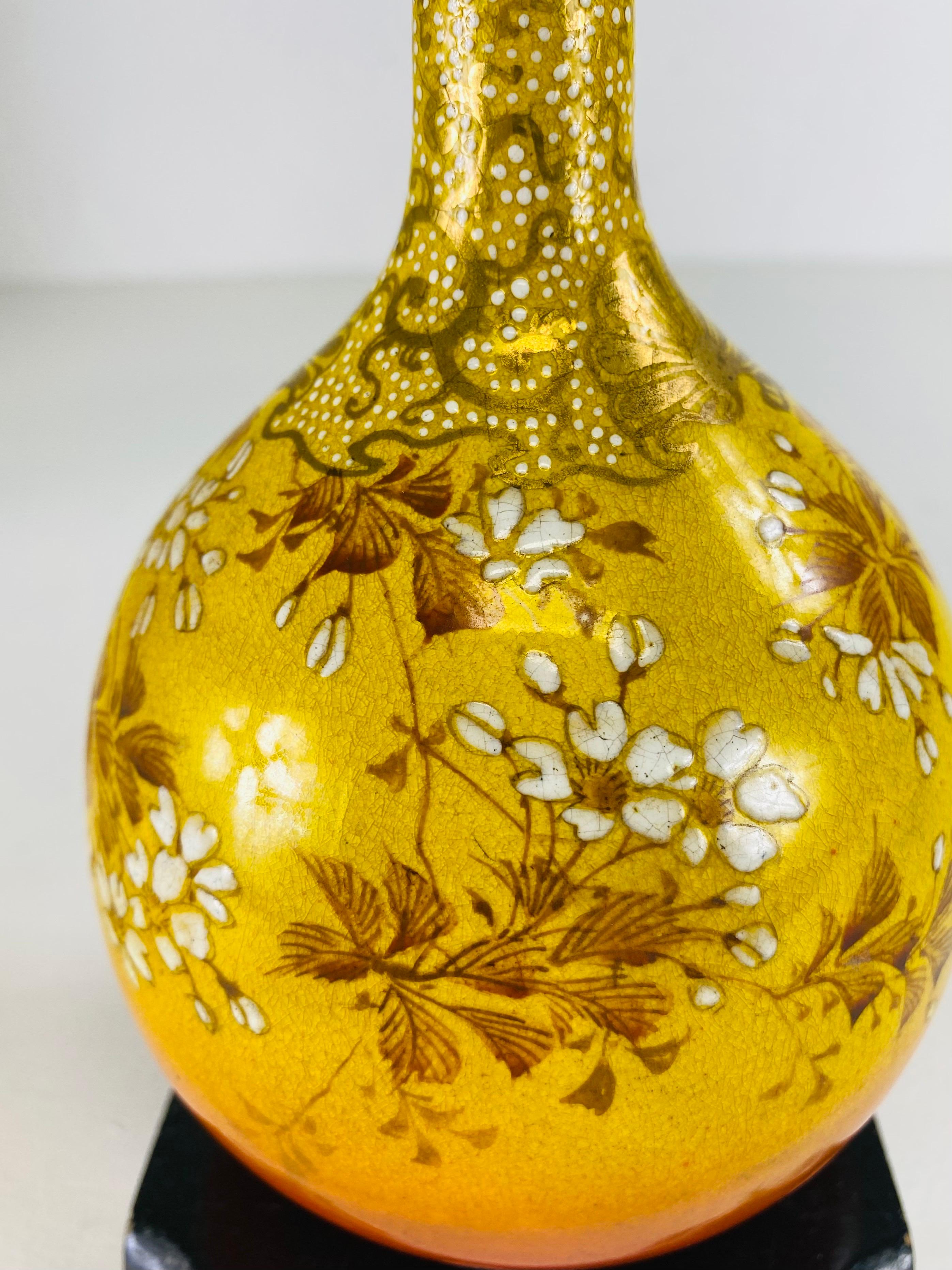 Pottery Early 20th century vintage hand painted Chinese export vase with stand For Sale