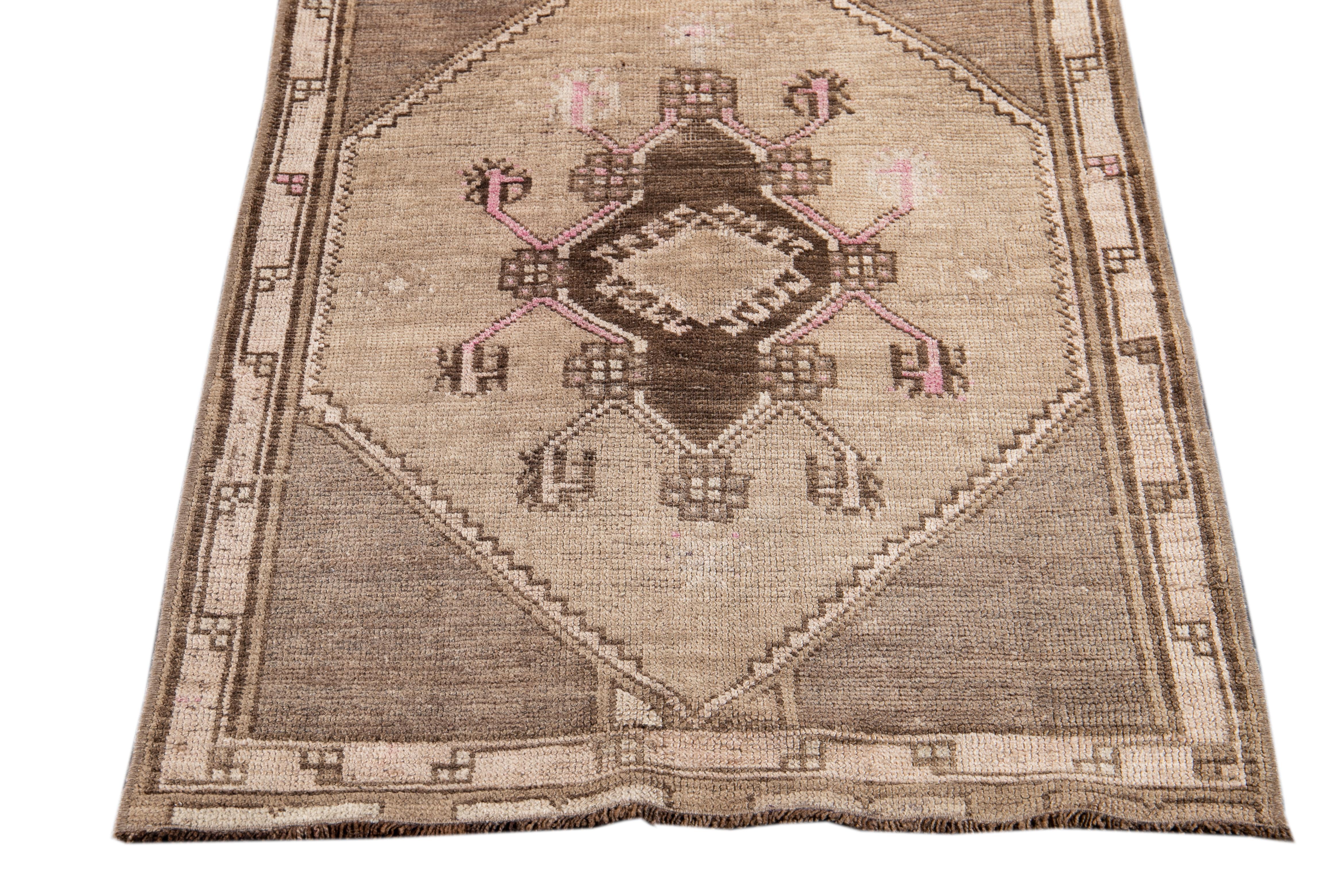 Early 20th Century Vintage Turkish Wool Runner Rug For Sale 7