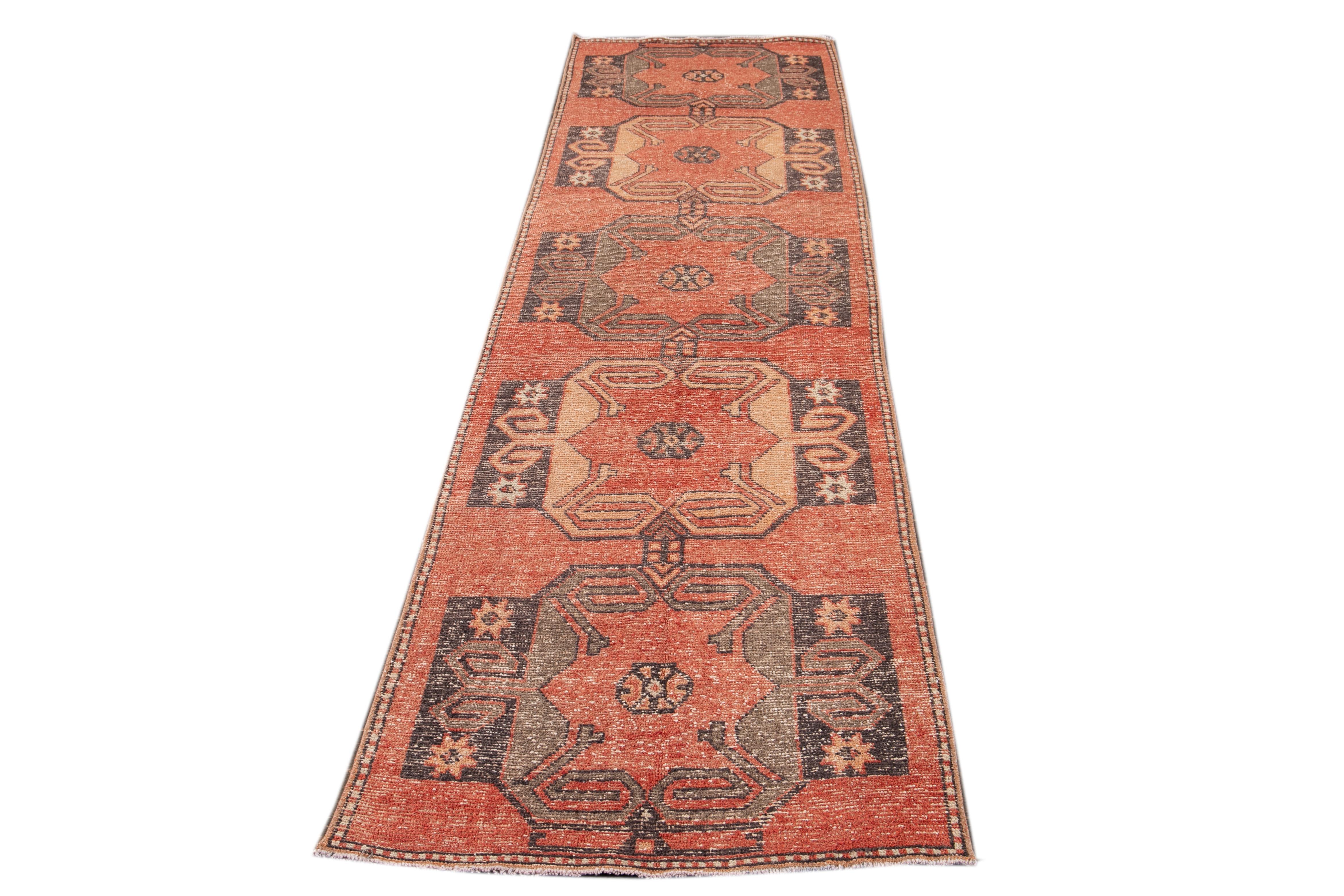 Tappeto runner in lana turca vintage dei primi del Novecento in vendita 6