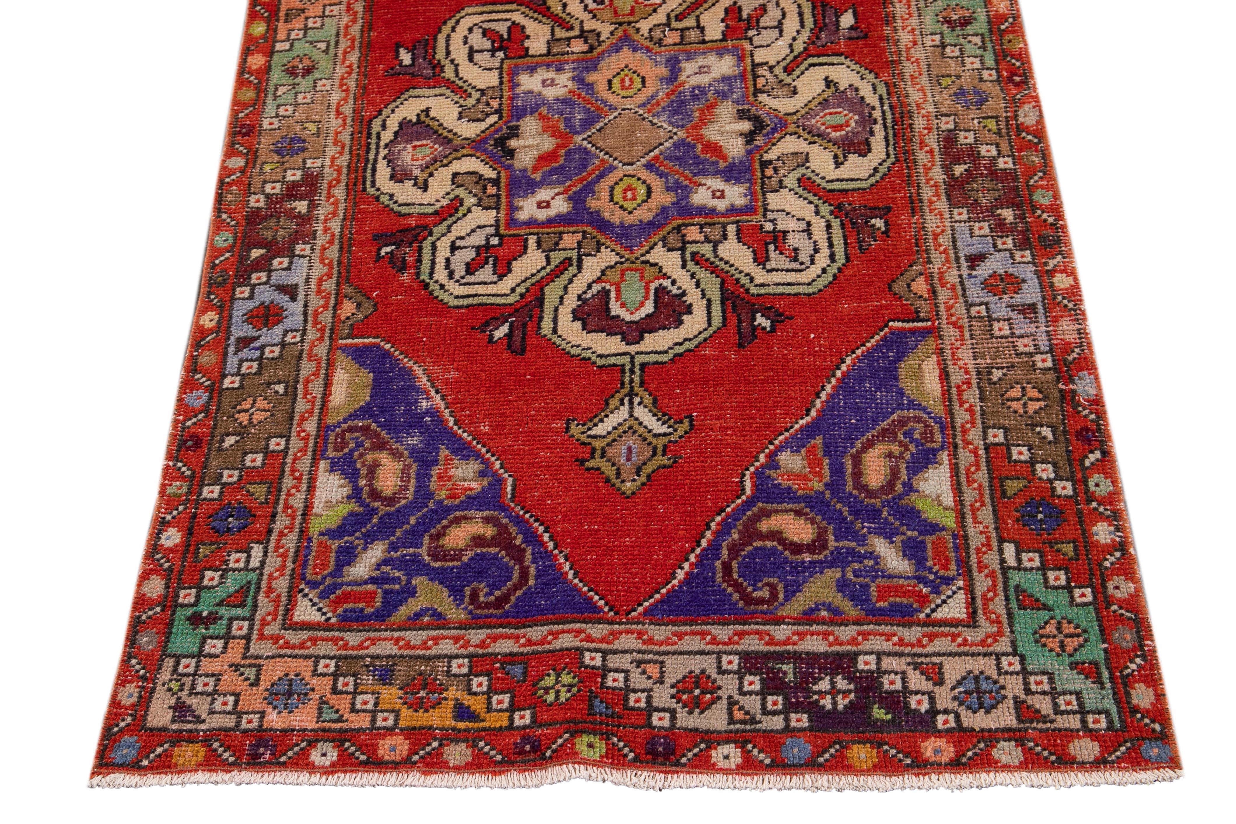Tappeto runner in lana turca vintage dei primi del Novecento in vendita 6