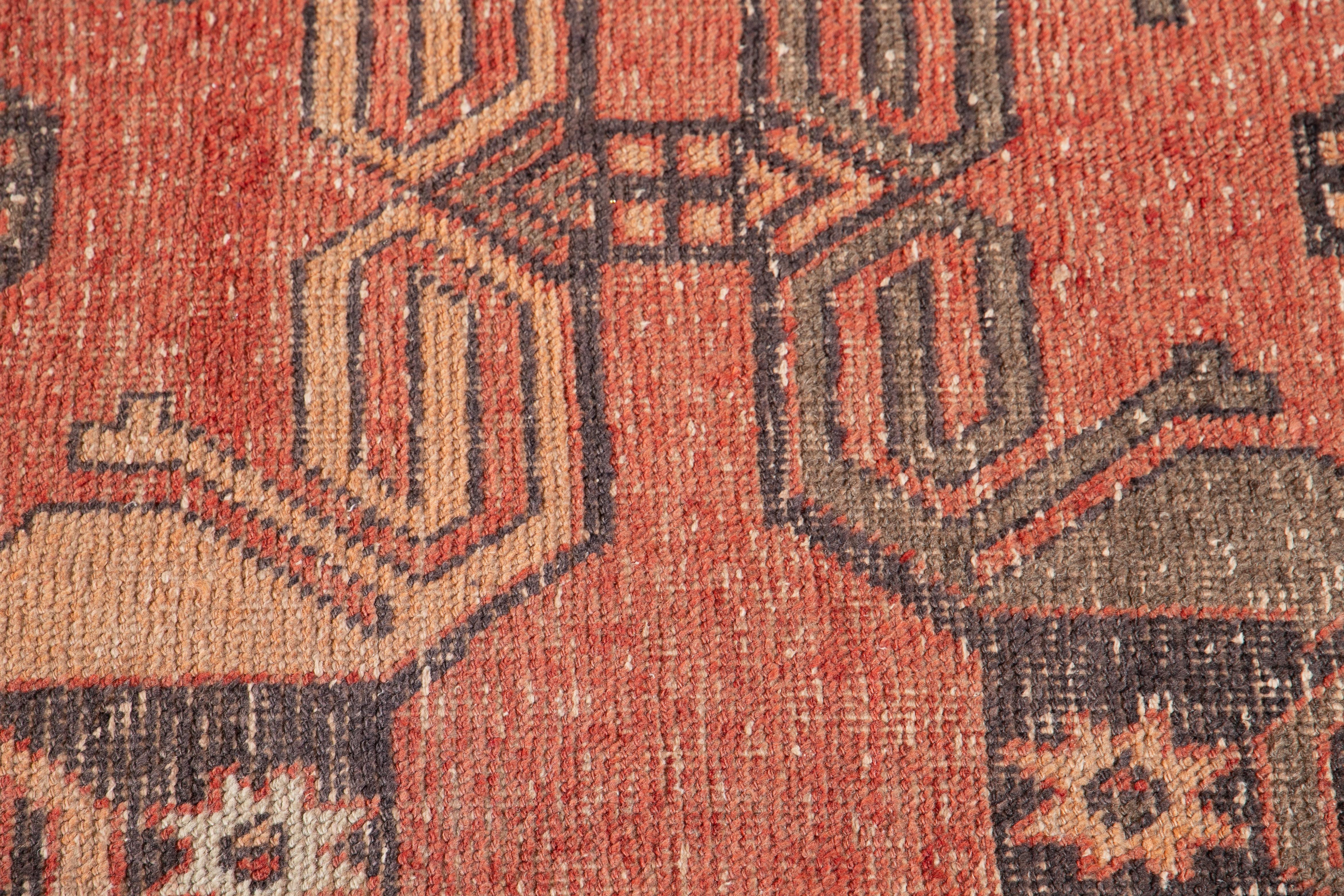 Early 20th Century Vintage Turkish Wool Runner Rug For Sale 3