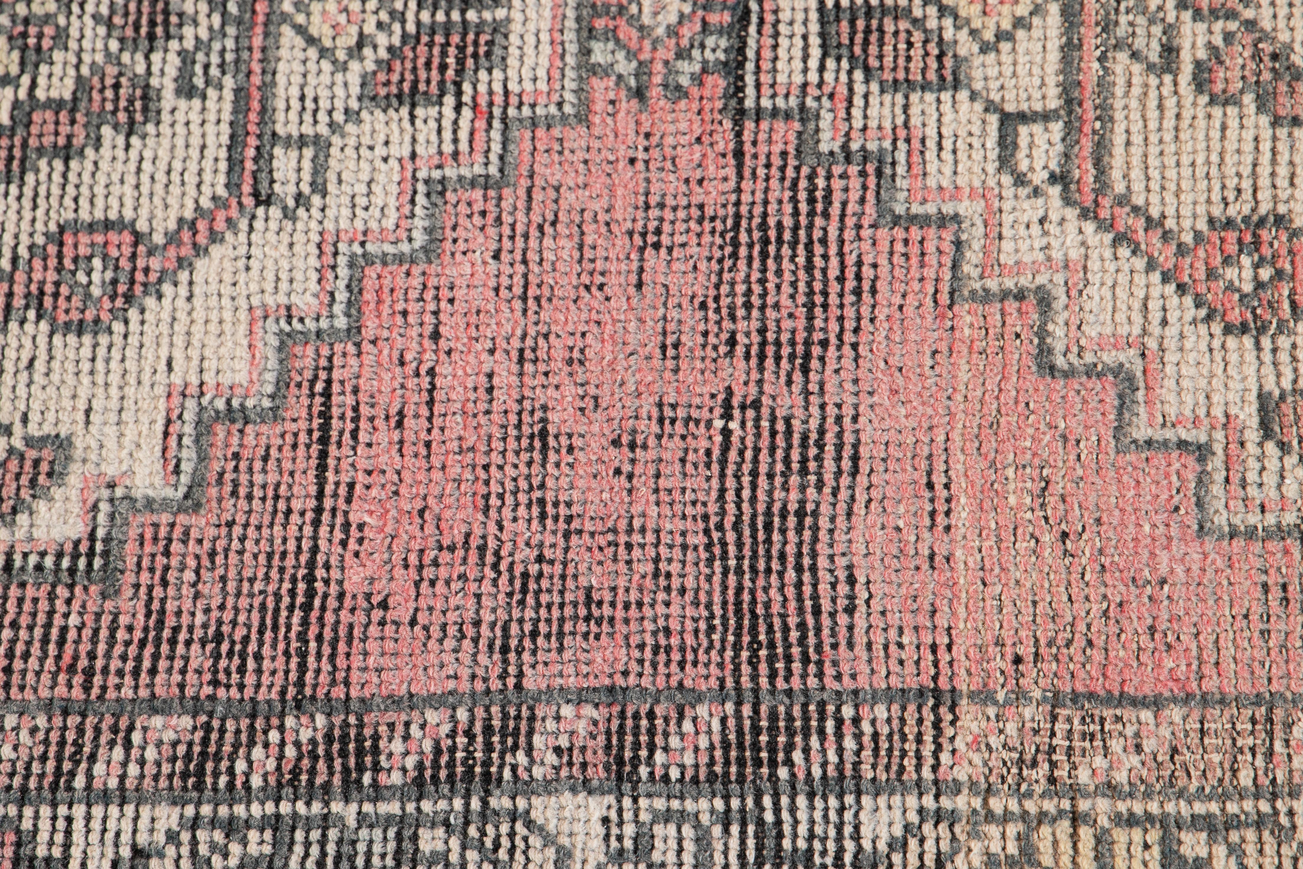 Early 20th Century Vintage Turkish Wool Runner Rug For Sale 5