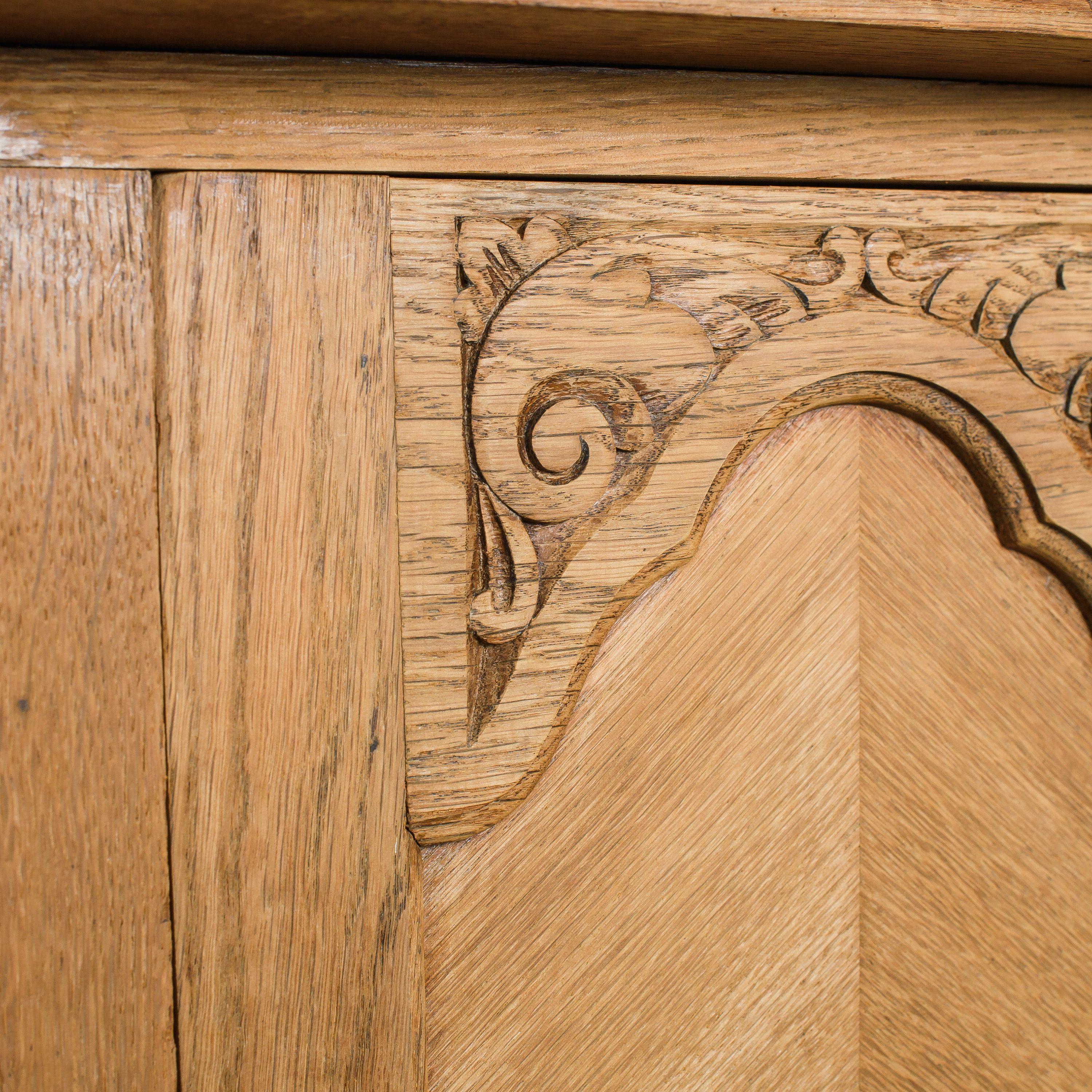Francese Armadio in Wood d'epoca dei primi del Novecento proveniente dalla Francia in vendita