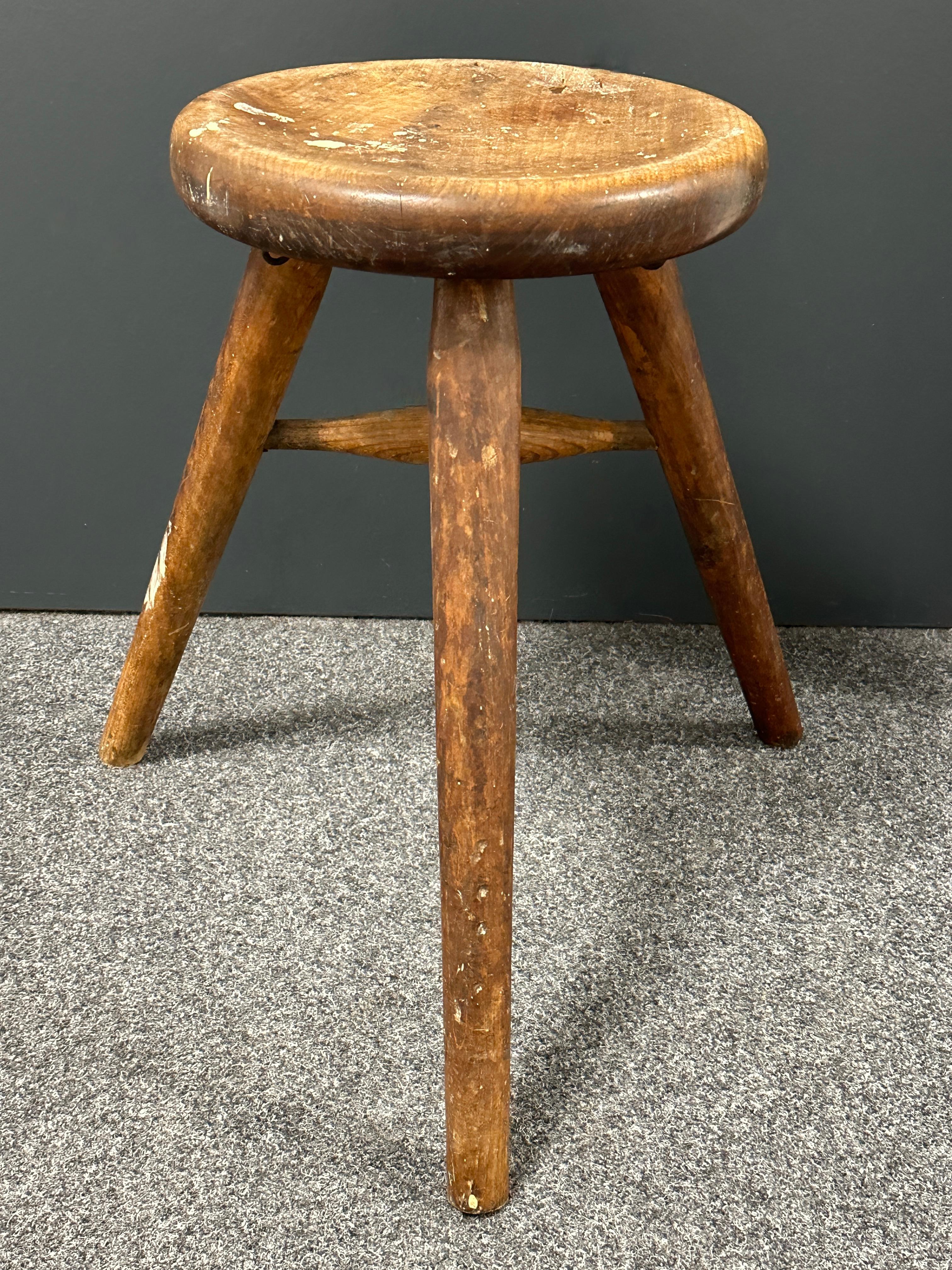 early 20th Century Wabi Sabi 3 Leg Workshop Stool, German Folkart Around 1910s For Sale 9