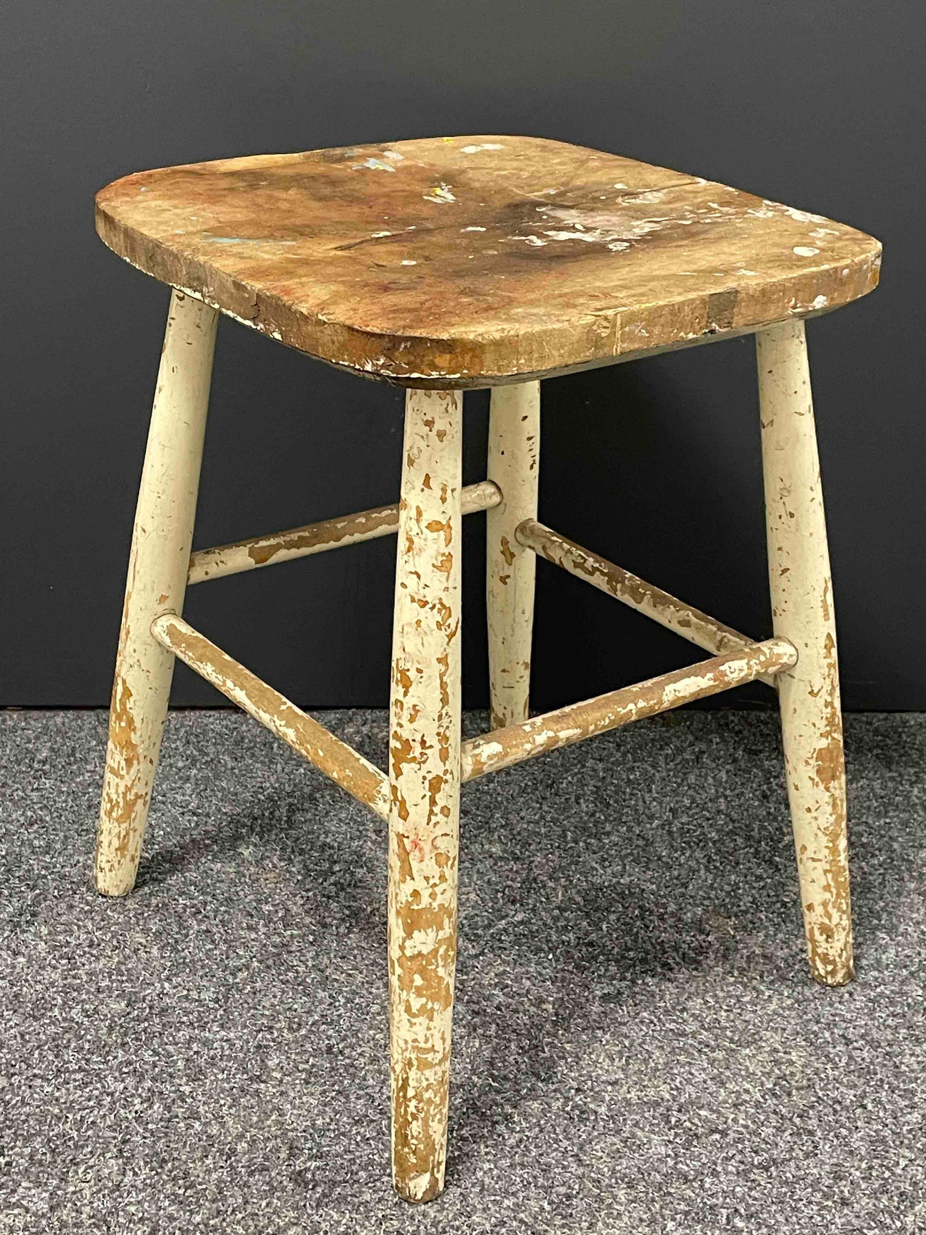 Early 20th Century Wabi Sabi 4 Leg Milking Stool Seat, Sweden Around 1910s In Good Condition For Sale In Nuernberg, DE