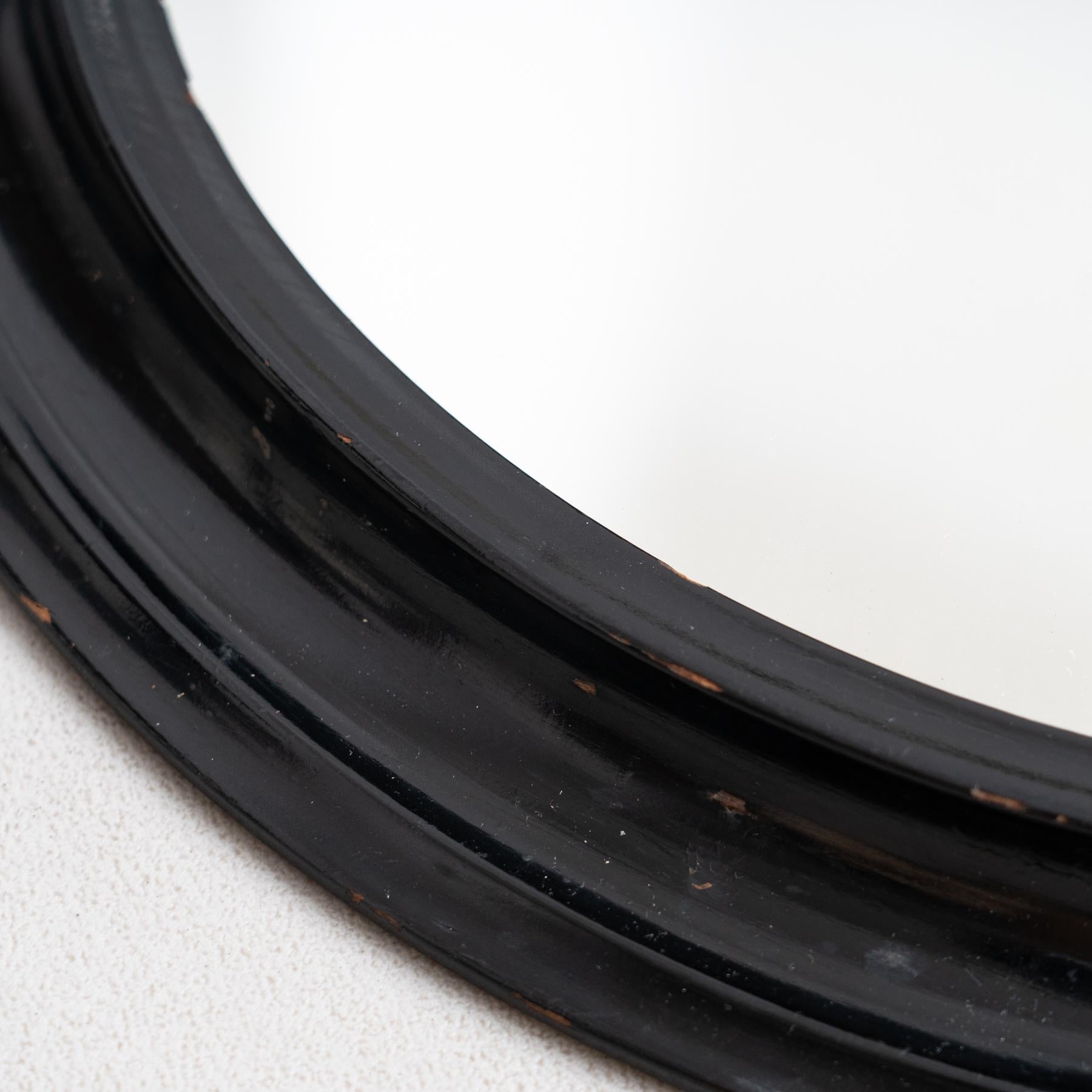 Laque Miroir mural du début du 20e siècle - Cadre ovale laqué noir en vente