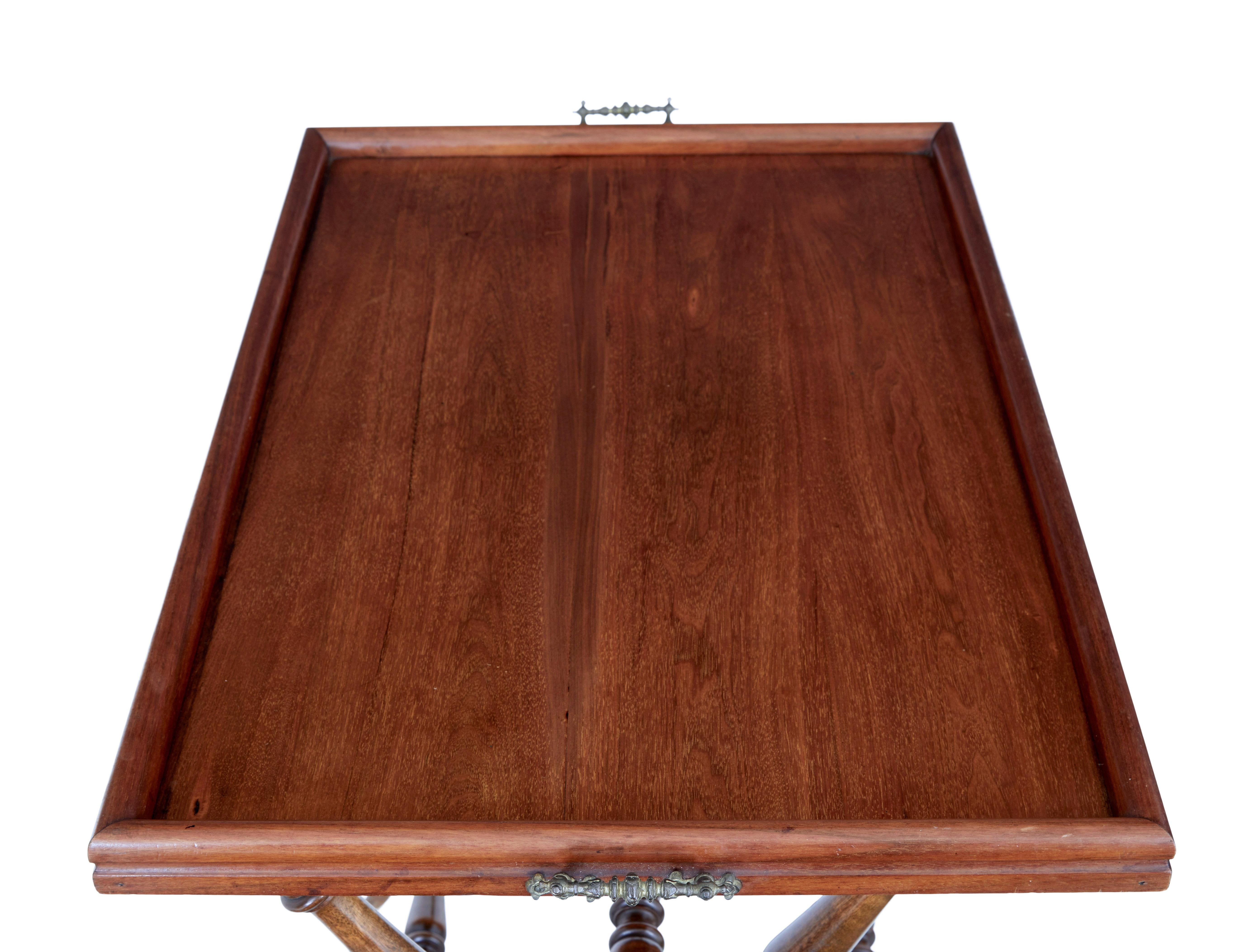 Early 20th Century walnut butlers tray on stand In Good Condition For Sale In Debenham, Suffolk