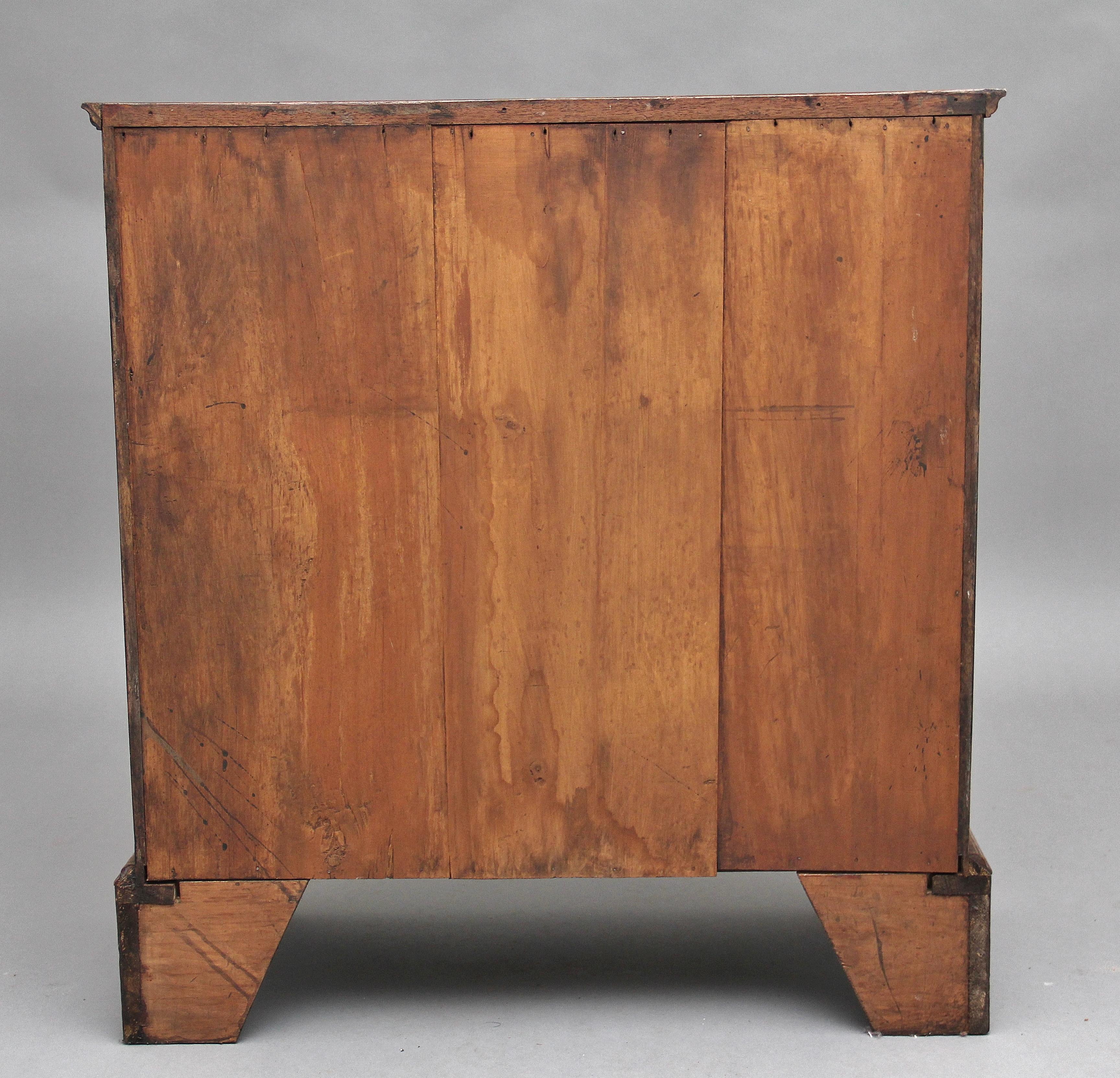 Early 20th Century Walnut Chest of Drawers 1