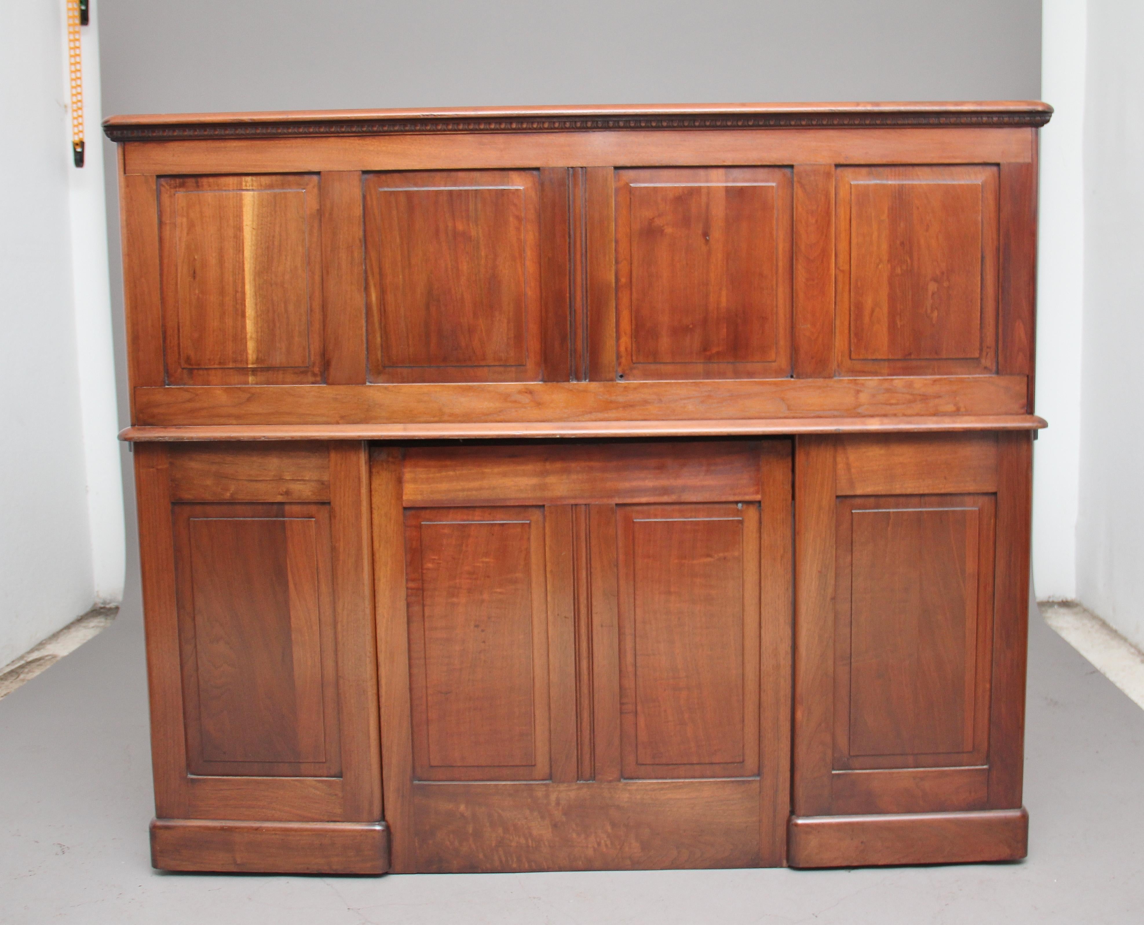 Early 20th Century Walnut Roll Top Desk In Good Condition In Martlesham, GB