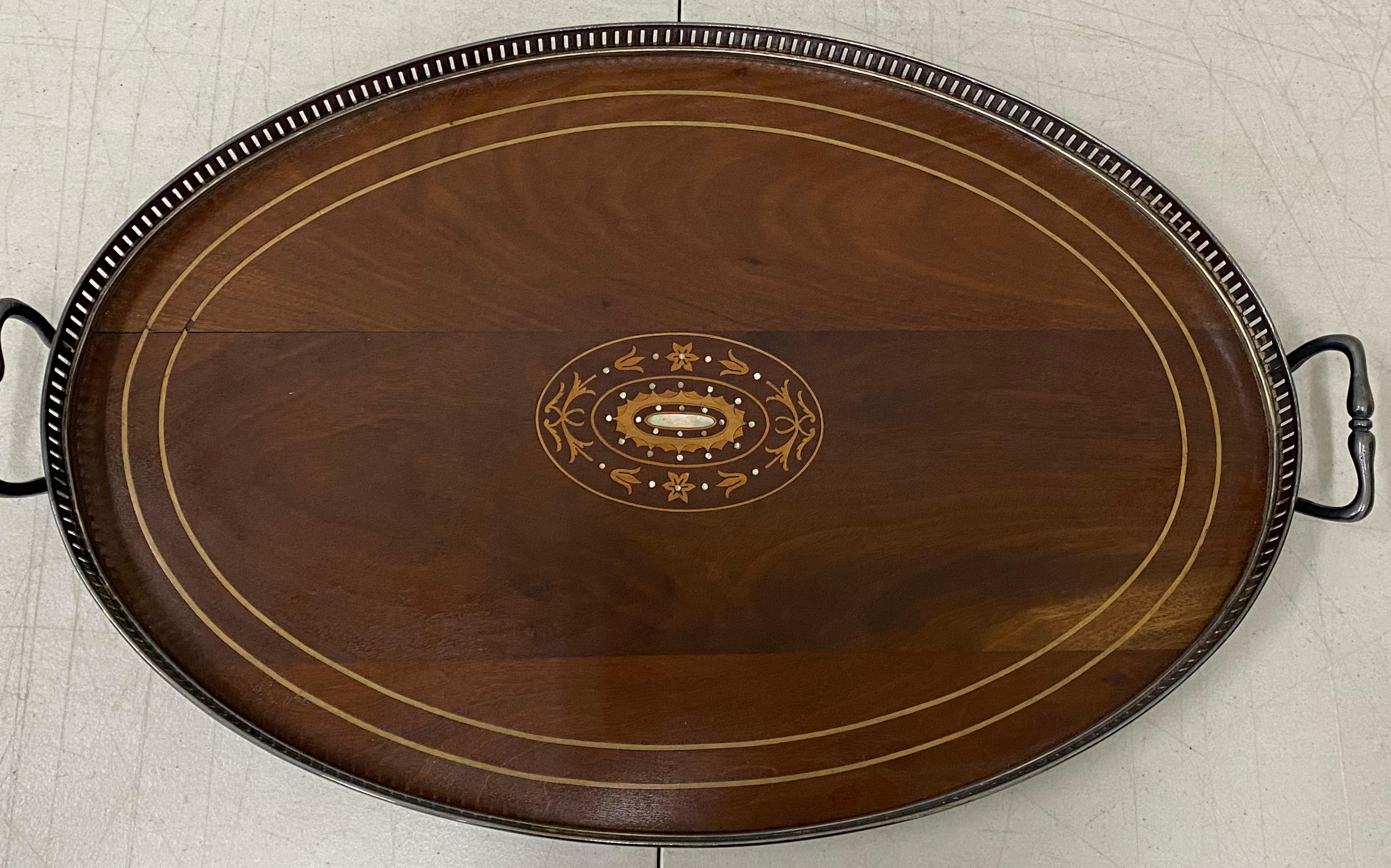 Early 20th Century Walnut Serving Tray with Inlay In Good Condition For Sale In San Francisco, CA