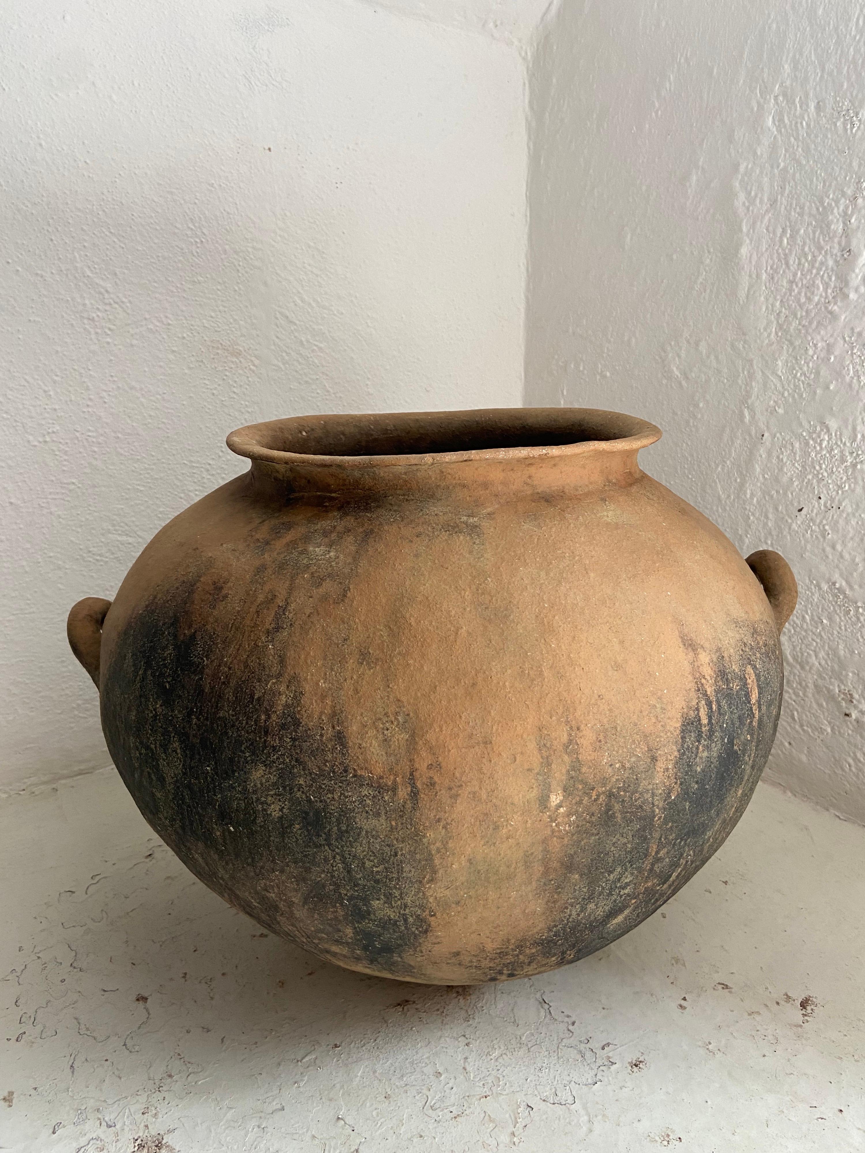 Early 20th Century Water Jar from Central Mexico 4