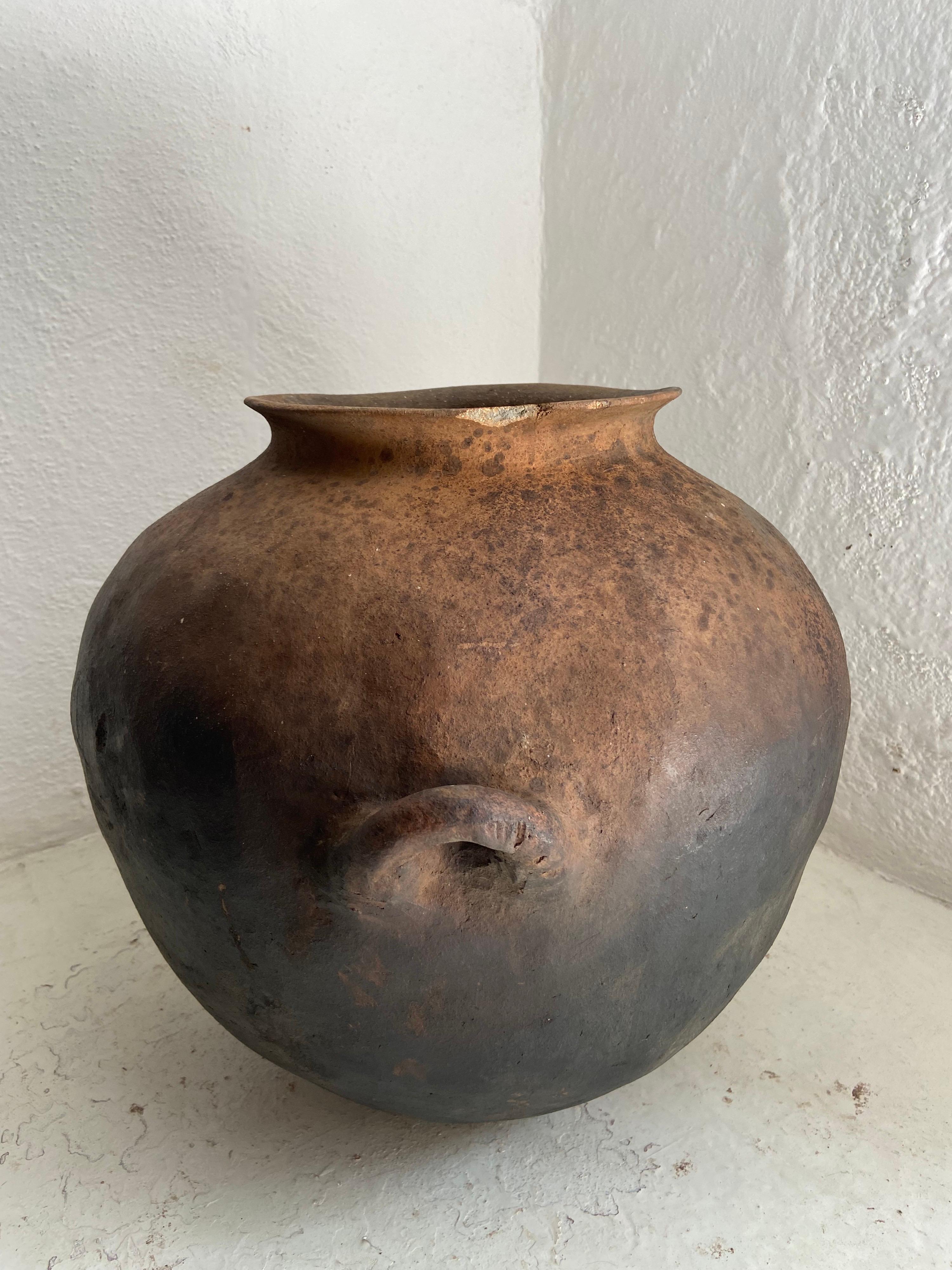 Early 20th Century Water Jar from Mexico For Sale 2