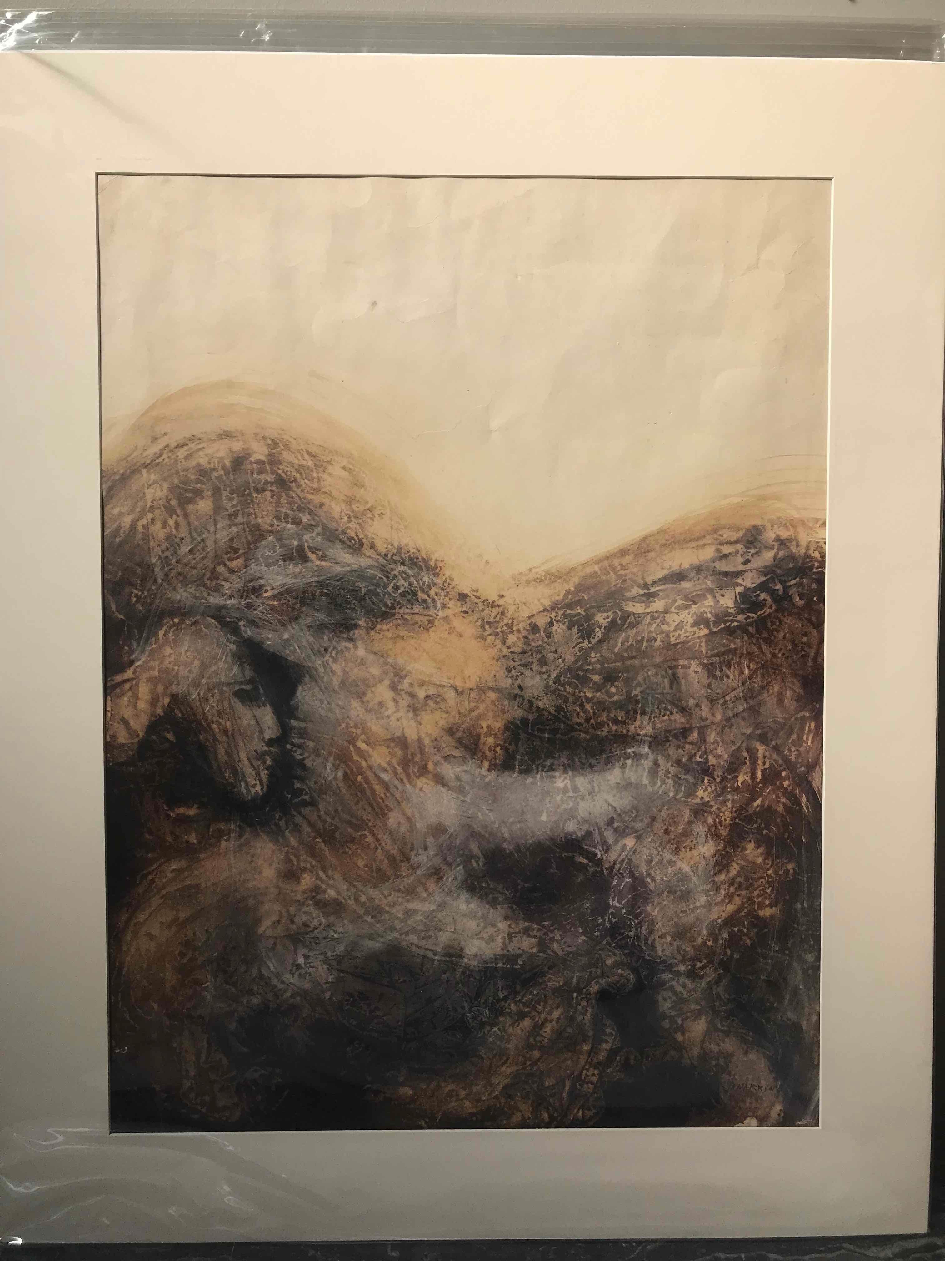 Aquarelle anglaise du début du 20e siècle avec une palette de couleurs terreuses composée de bruns roux profonds, de fusains fumés et de blancs crémeux. Le sujet et la qualité du coup de pinceau évoquent un Chagall très abstrait.

Angleterre, vers