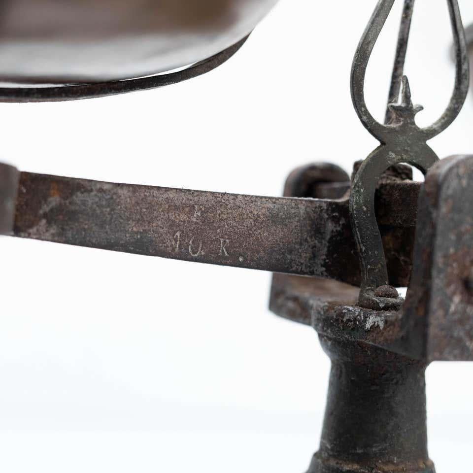 Early 20th Century Weighing Machine, circa 1930 For Sale 8