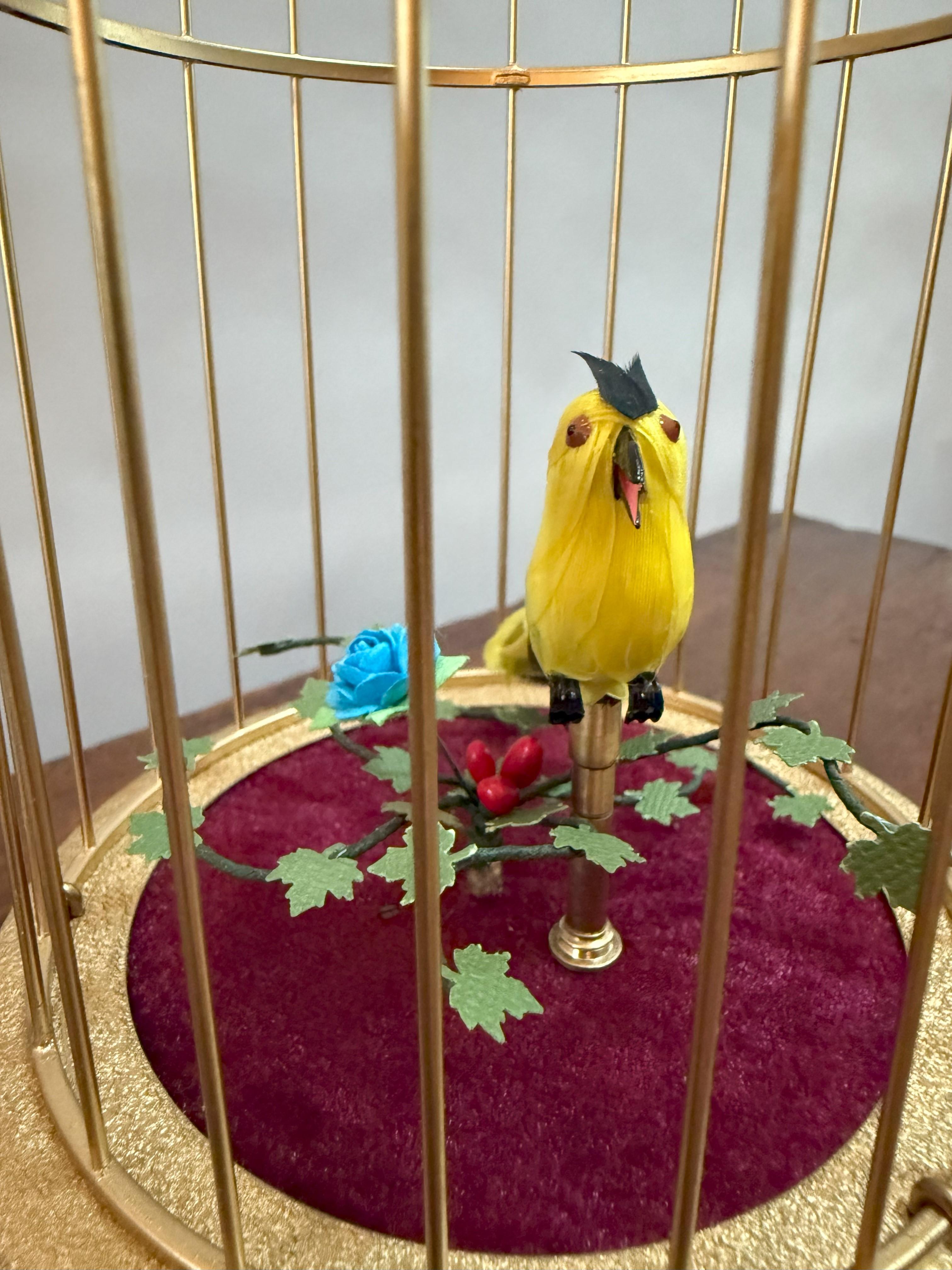 Early 20th Century West German Gilded Singing Bird Automaton In Excellent Condition For Sale In Middleburg, VA