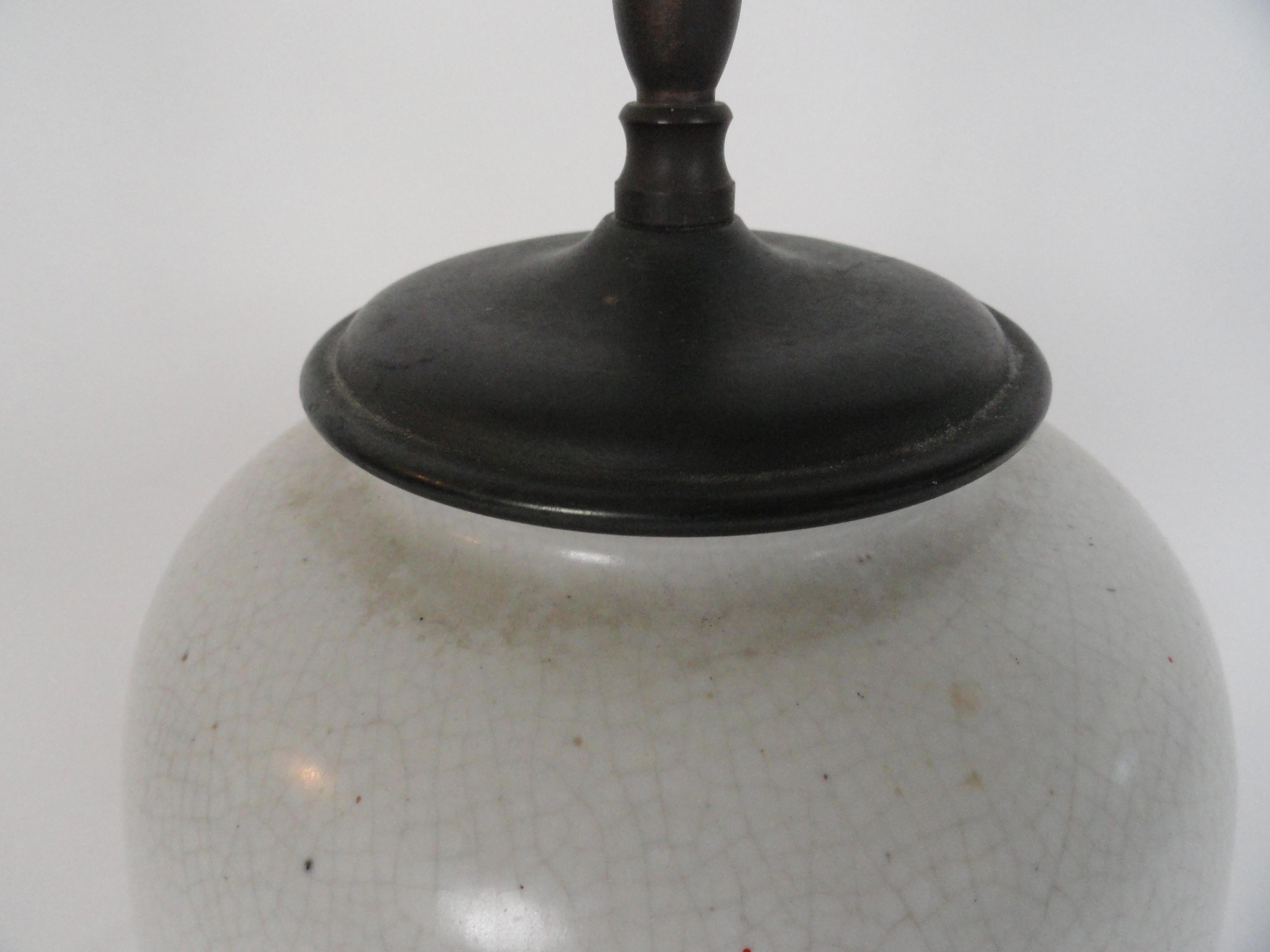 Early 20th Century White Crackle Lamp In Good Condition For Sale In West Palm Beach, FL