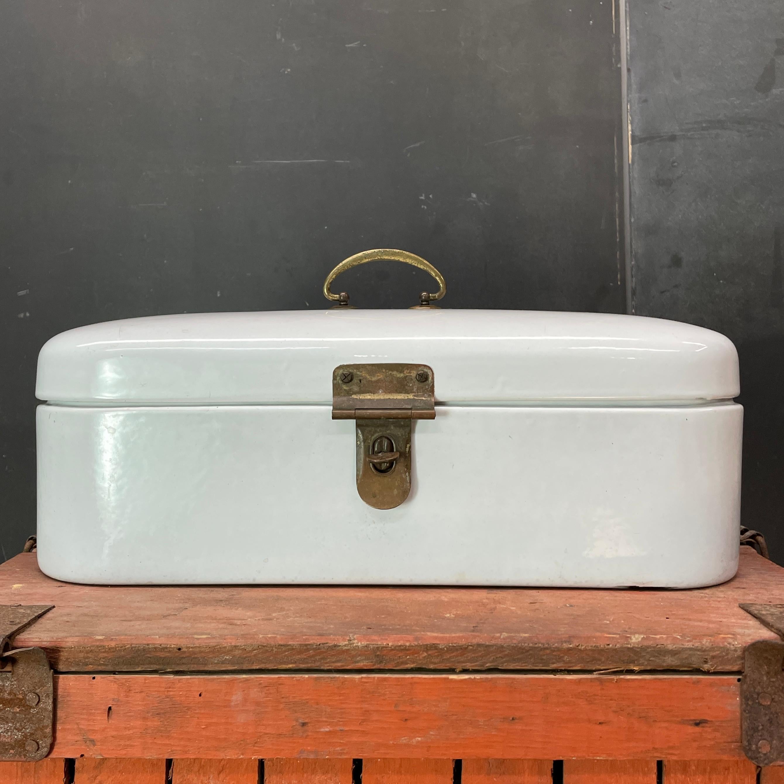 Enameled Early 20th Century White Enamel Brass Hinged Box Remote Trinket Storage Decor For Sale