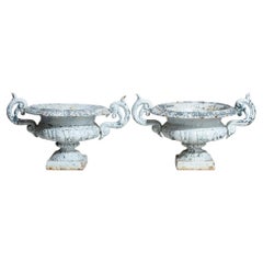 Early 20th Century White Pair Of Cast Iron Planters