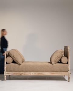 Weißes Tagesbett aus Holz im Louis-XVI-Stil mit Patina, Anfang des 20. Jahrhunderts