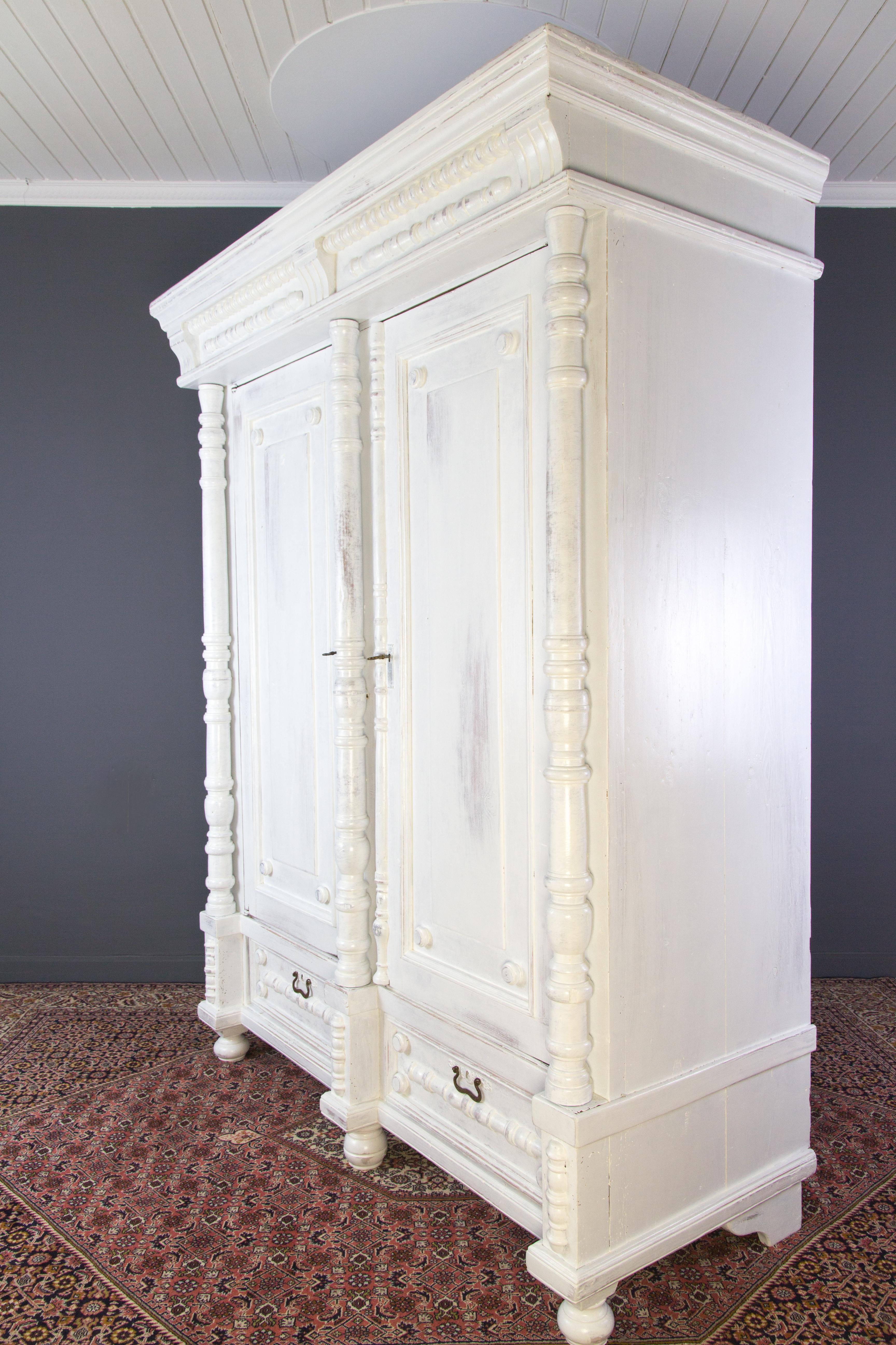 Early 20th Century Whitewashed Massive Baltic Pine Two-Door Armoire For Sale 2